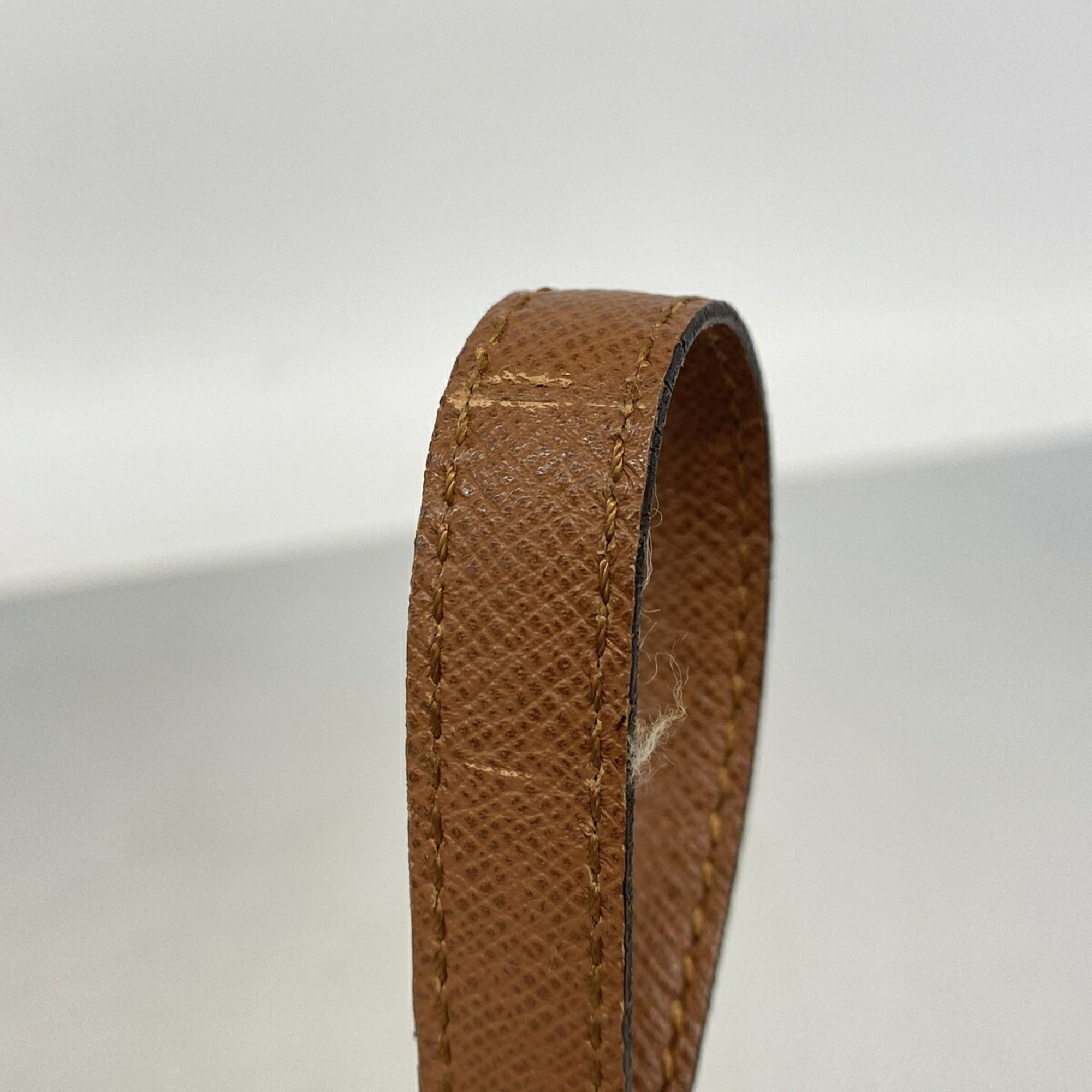 Louis Vuitton Brown Shoulder Bag (Pre-Owned)