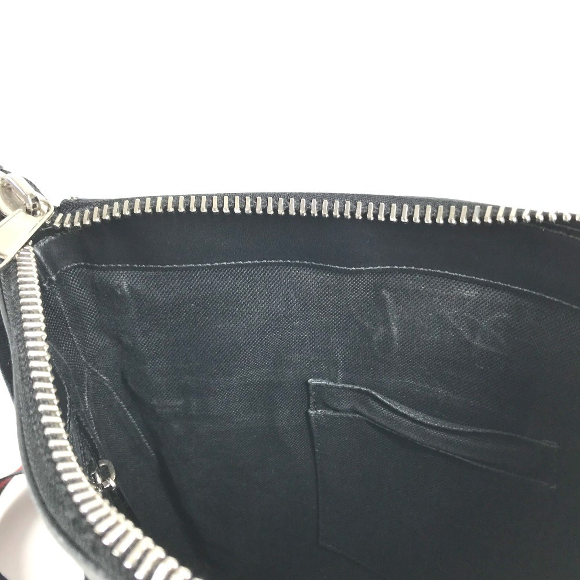 Gucci Black Gg Supreme Messenger Bag Shoulder Bag (Pre-Owned)