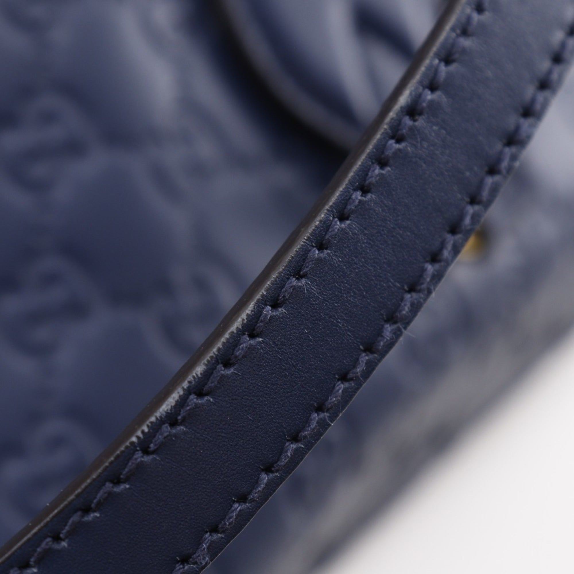 Gucci Navy Leather Handbag (Pre-Owned)