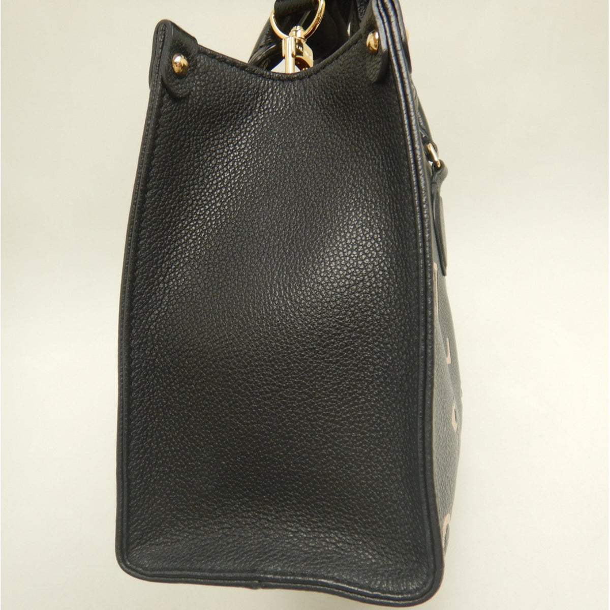 Louis Vuitton Noir Leather Tote Bag (Pre-Owned)