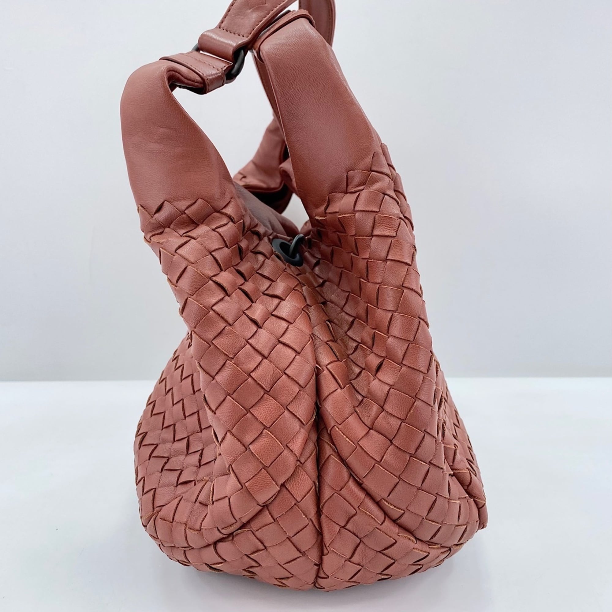 Bottega Veneta Intrecciato Pink Intrecciato Handbag (Pre-Owned)