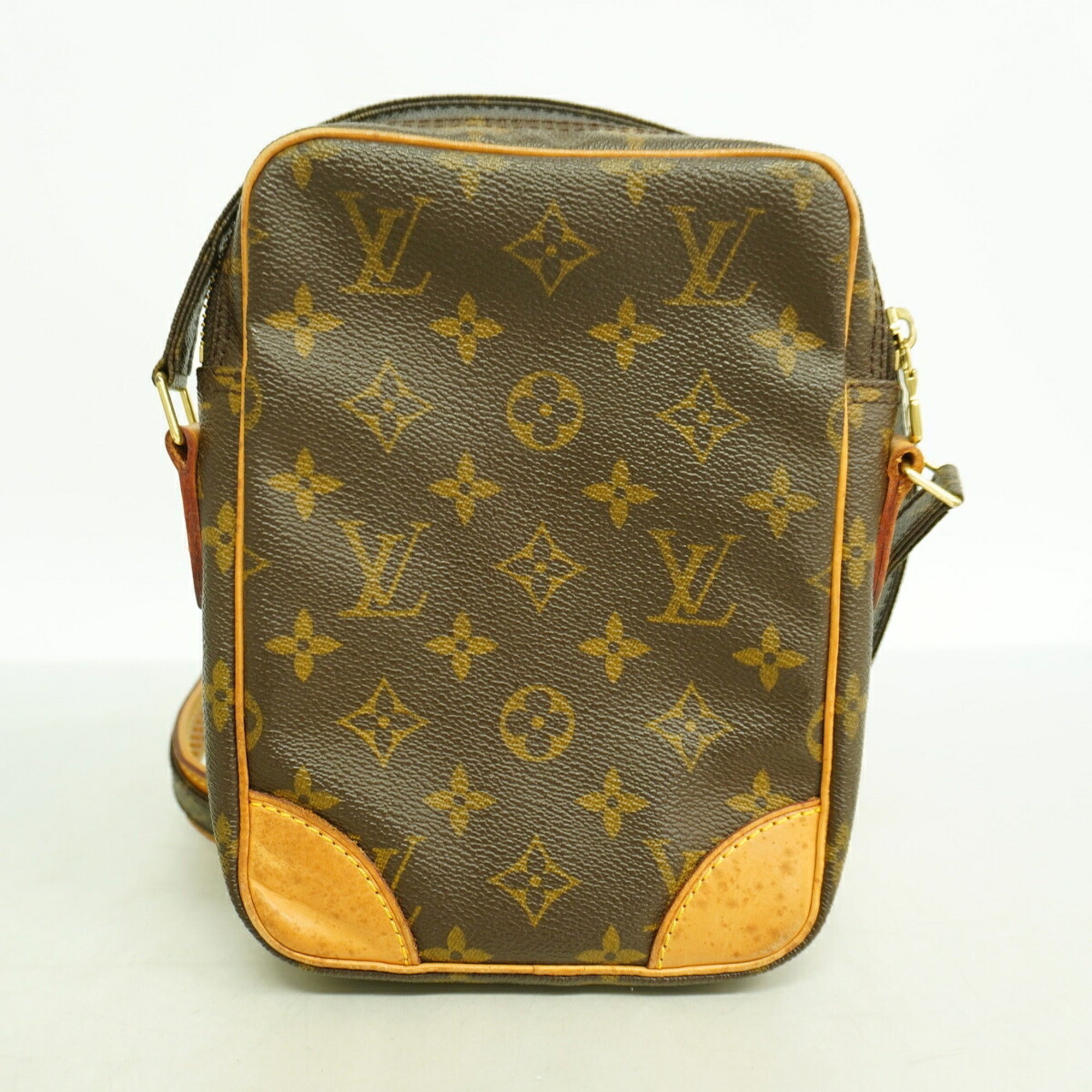 Louis Vuitton Brown Shoulder Bag (Pre-Owned)