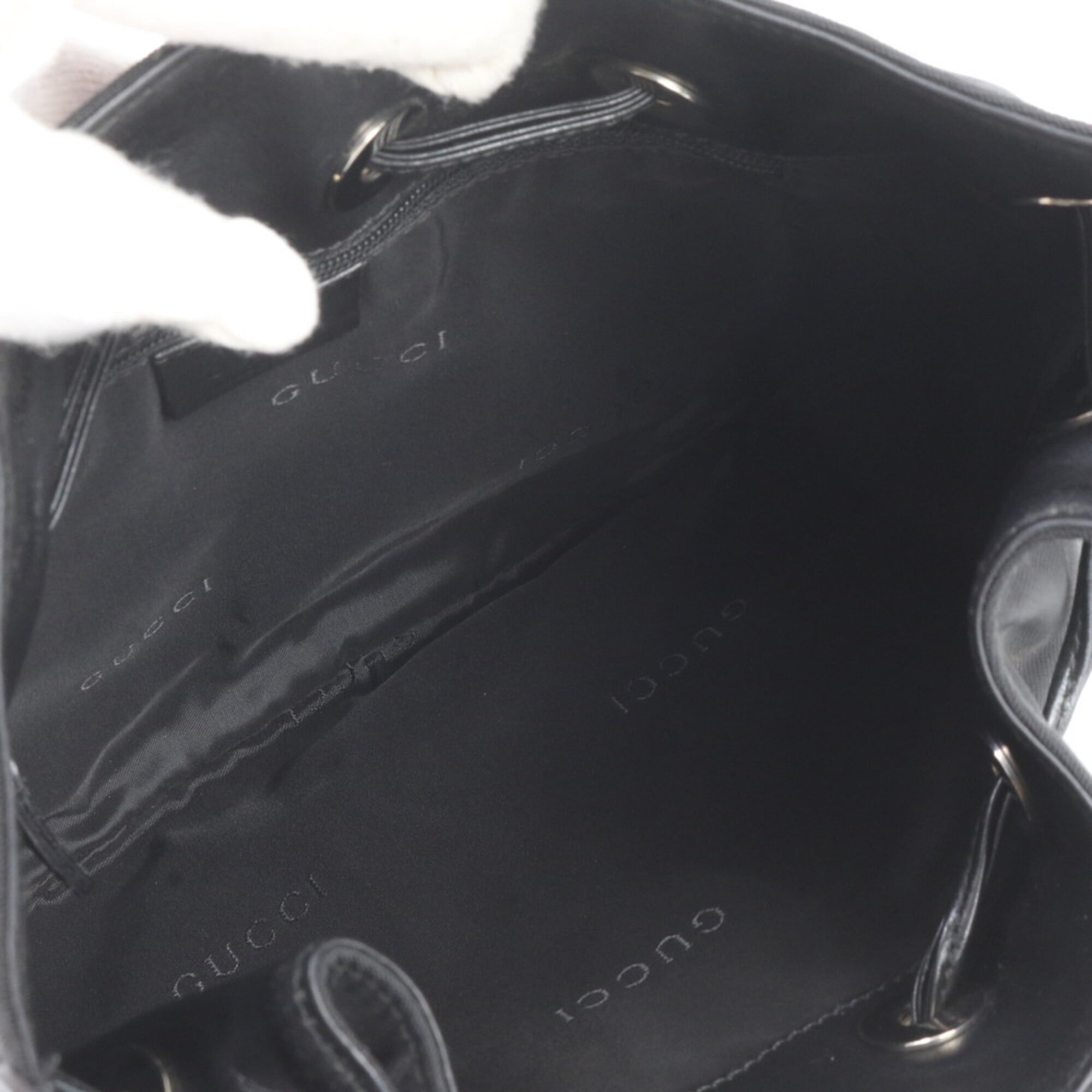 Gucci Black Leather Nylon Handbag Shoulder Bag (Pre-Owned)