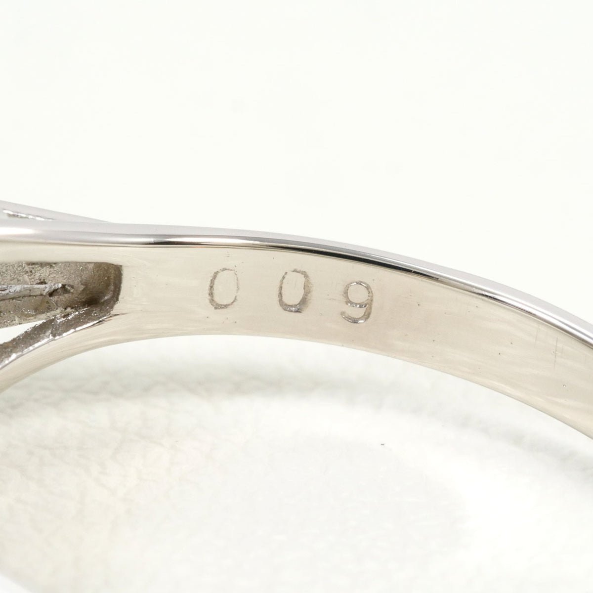 Unbranded Platinum Platinum 900 Band Ring (Pre-Owned)