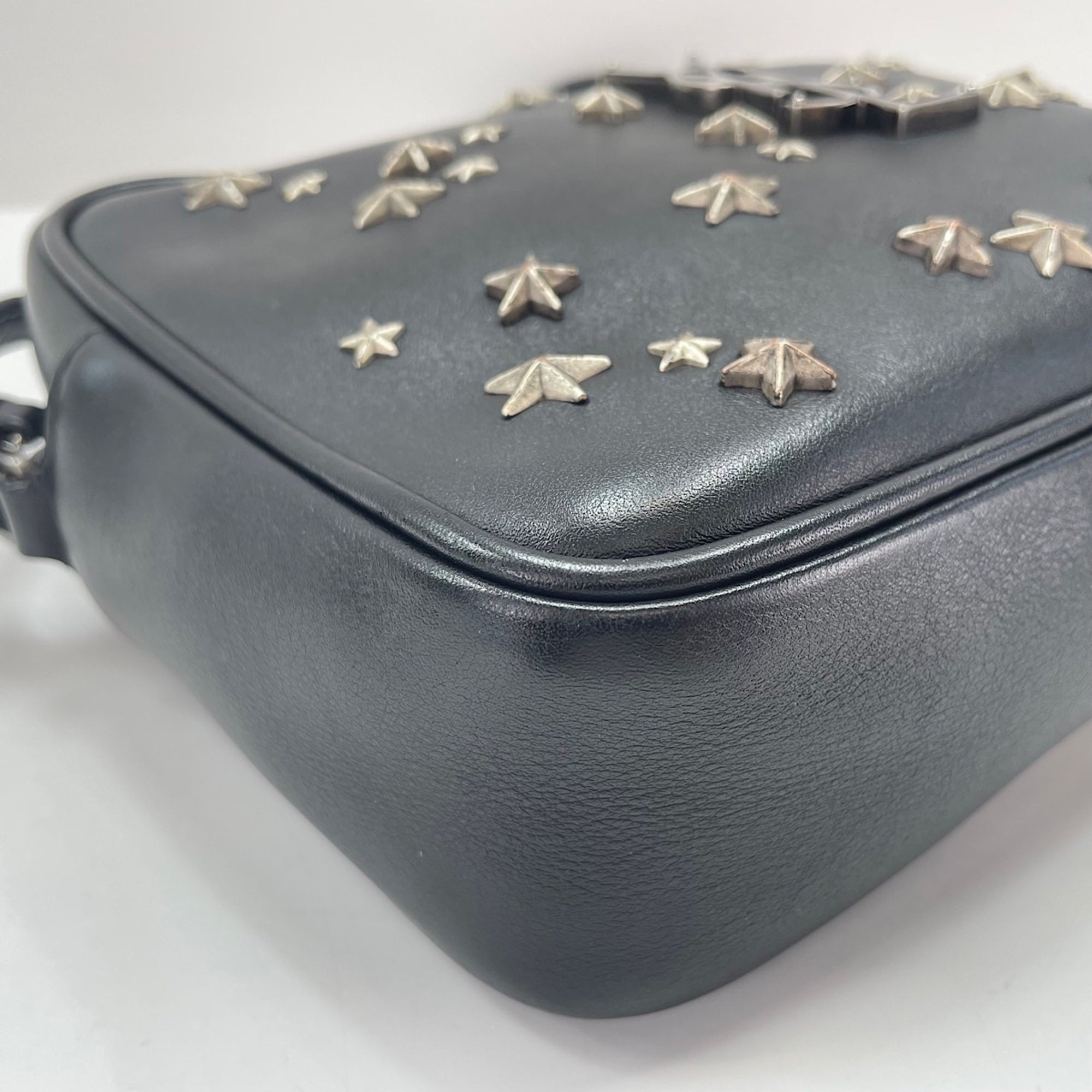 Yves Saint Laurent Black Shoulder Bag (Pre-Owned)