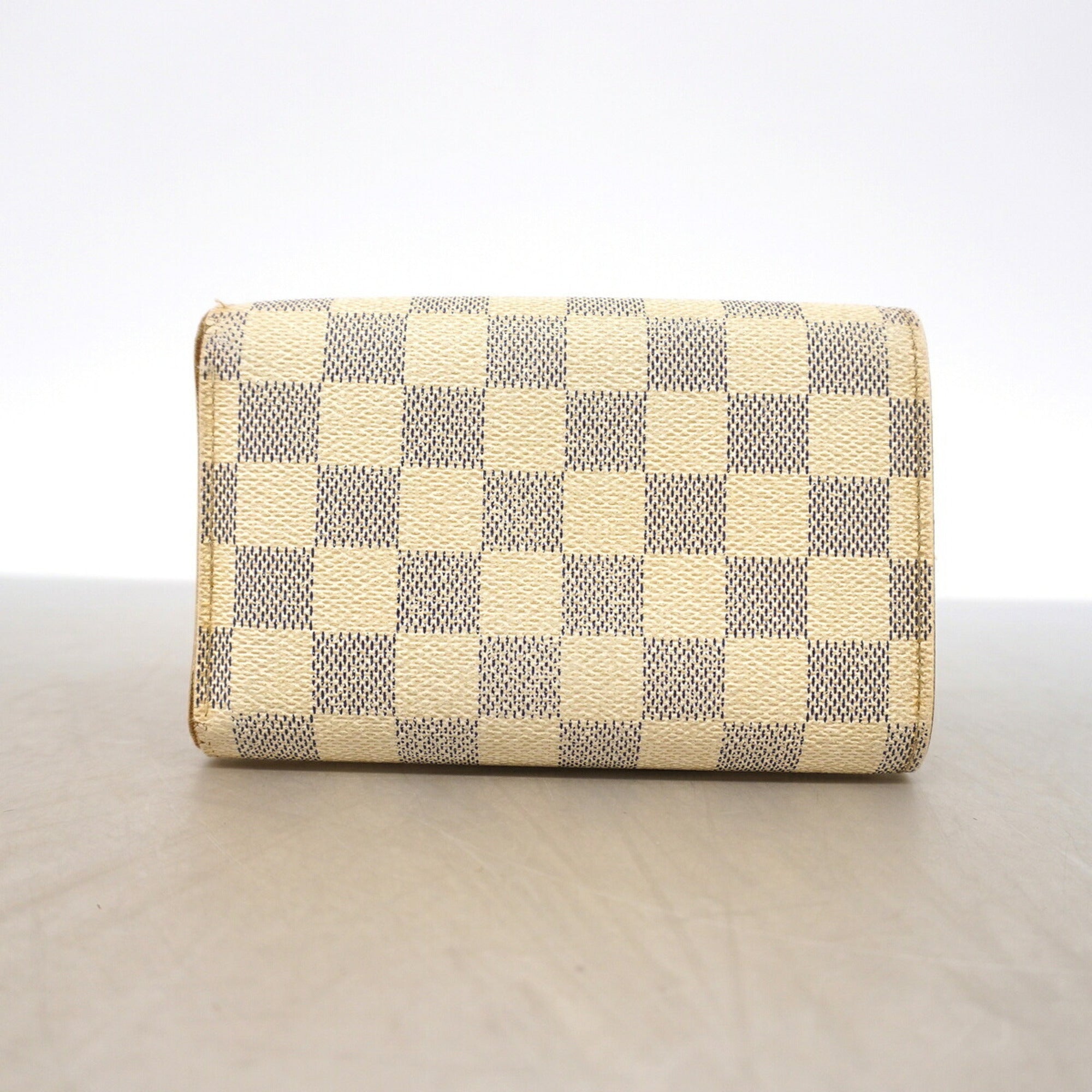 Louis Vuitton White Wallet (Tri-Fold) (Pre-Owned)