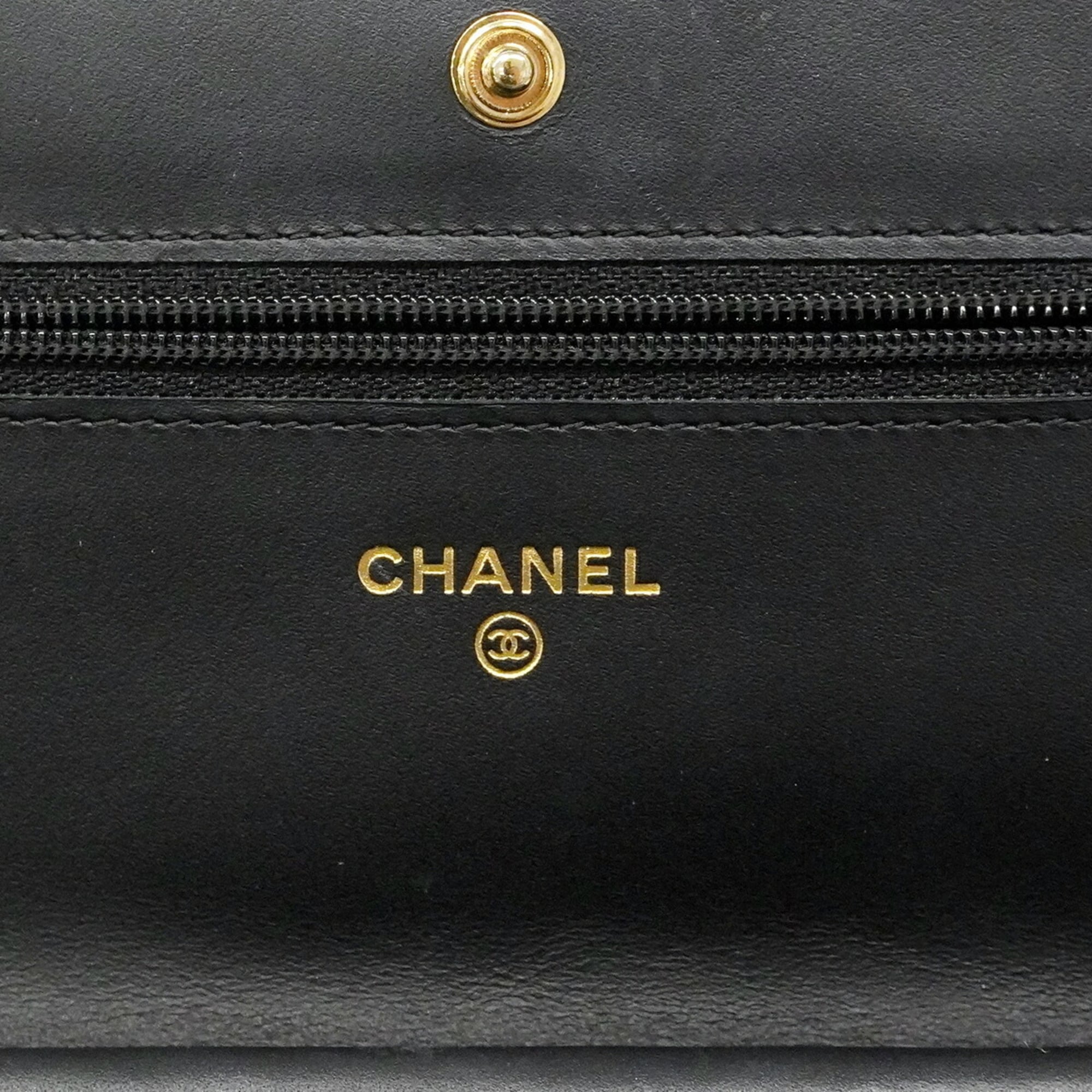Chanel Black Leather Chain/Shoulder Wallet (Pre-Owned)