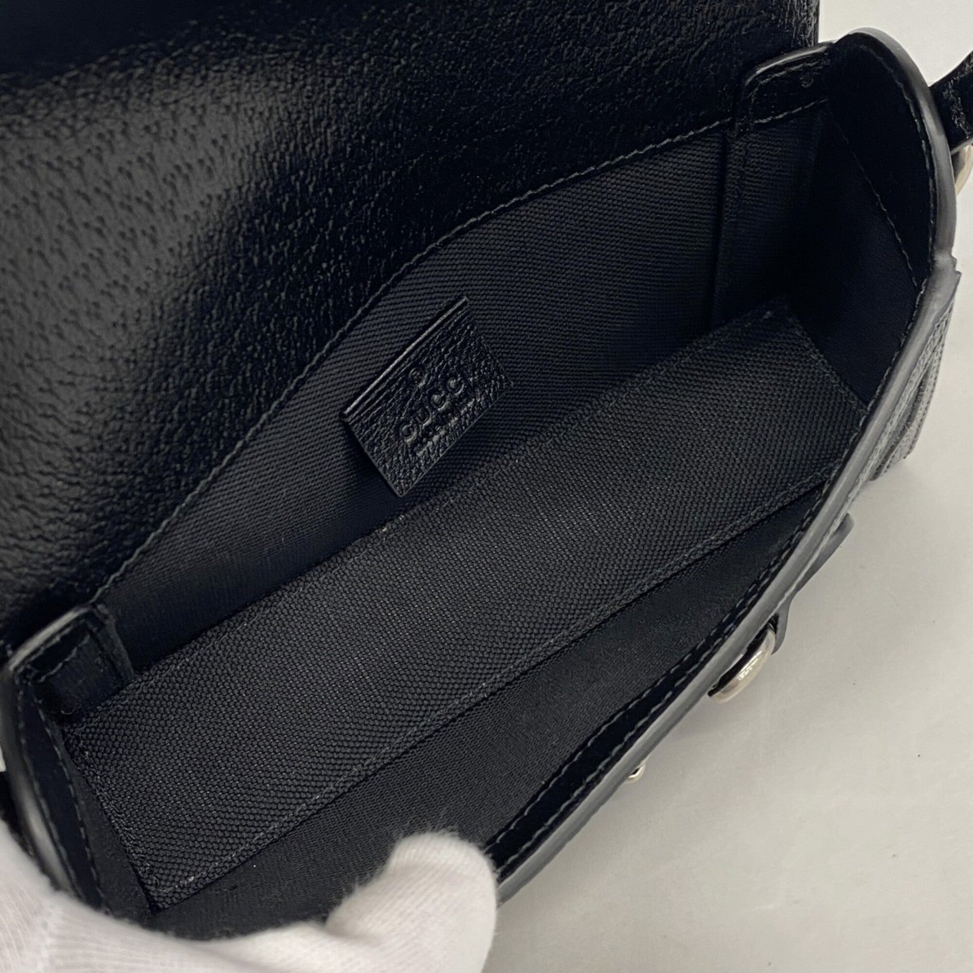 Gucci Black Canvas Shoulder Bag (Pre-Owned)