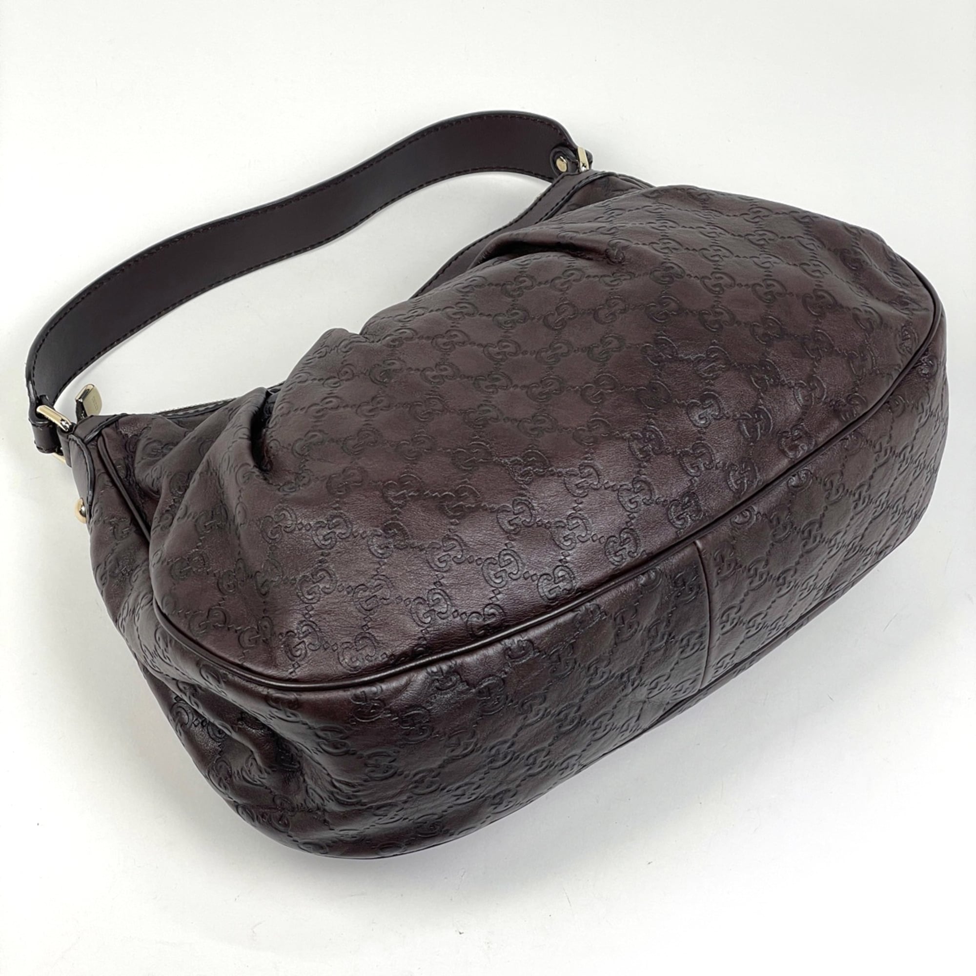 Gucci Sukey Dark Brown Gg Leather Shoulder Bag (Pre-Owned)