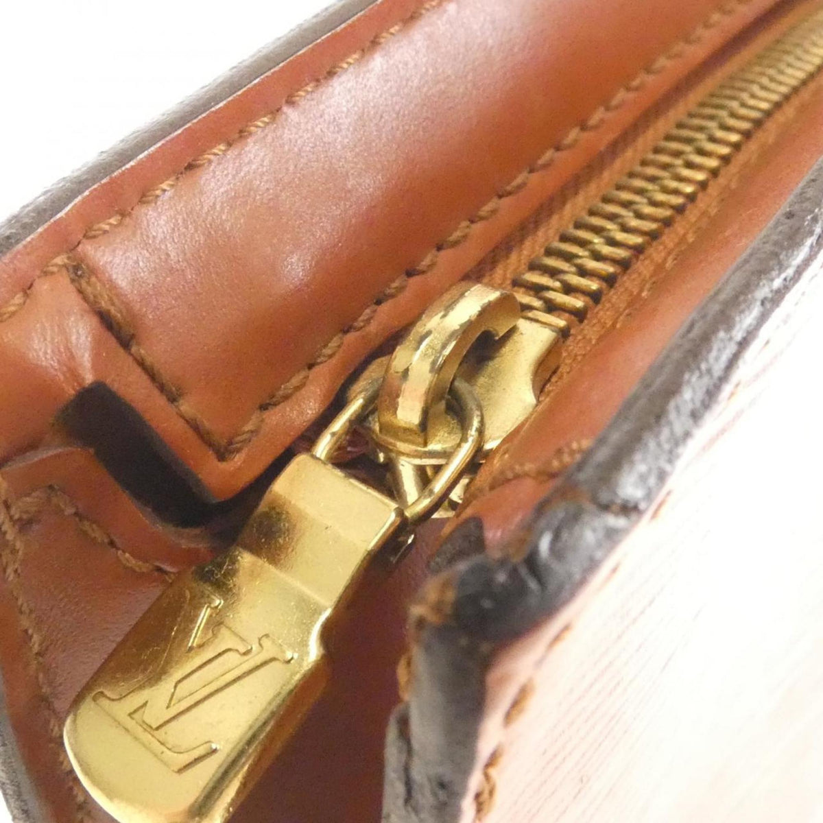 Louis Vuitton Brown Leather Handbag (Pre-Owned)