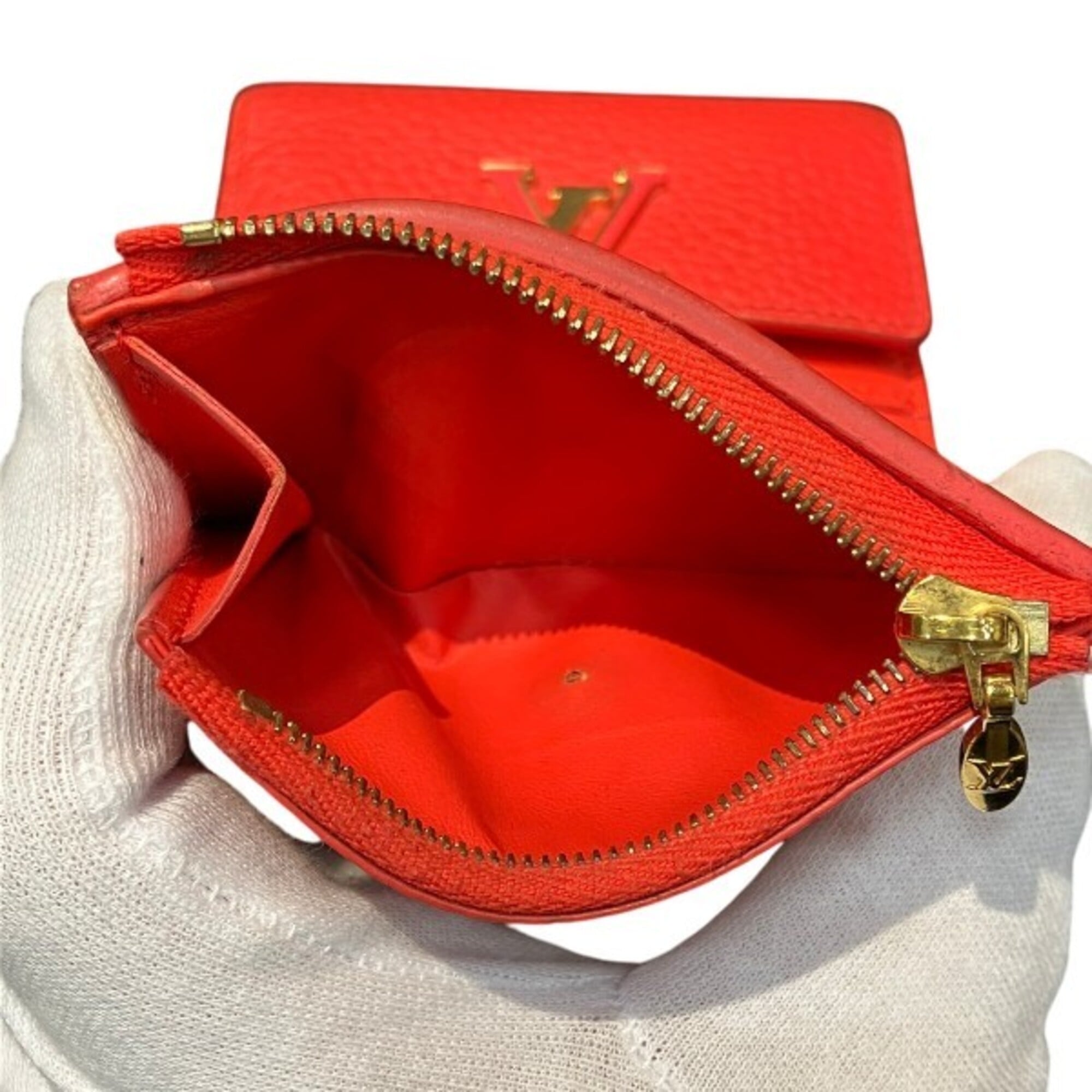 Louis Vuitton Leather Wallet (Tri-Fold) (Pre-Owned)