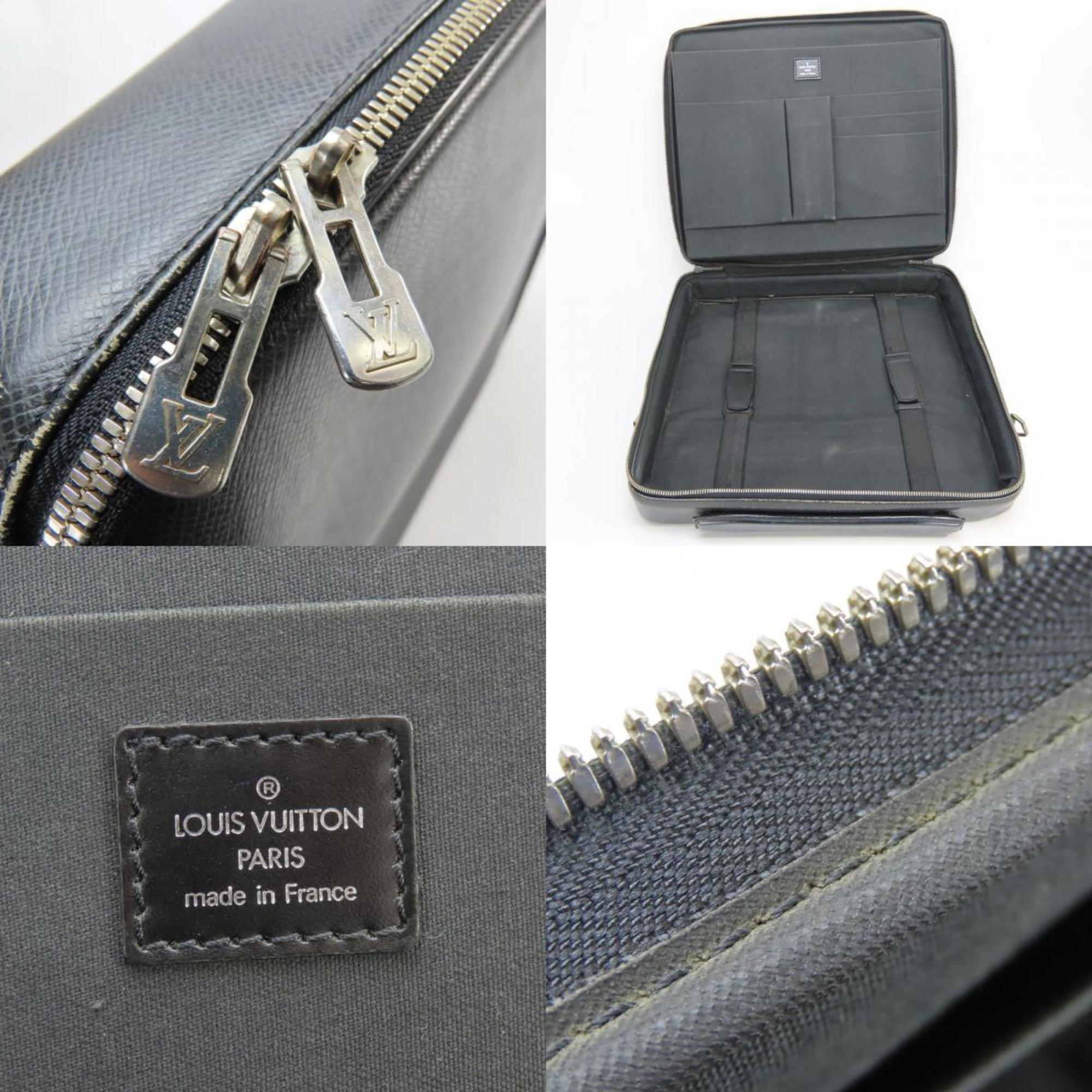 Louis Vuitton Ardoise Taiga Leather Shoulder Bag (Pre-Owned)