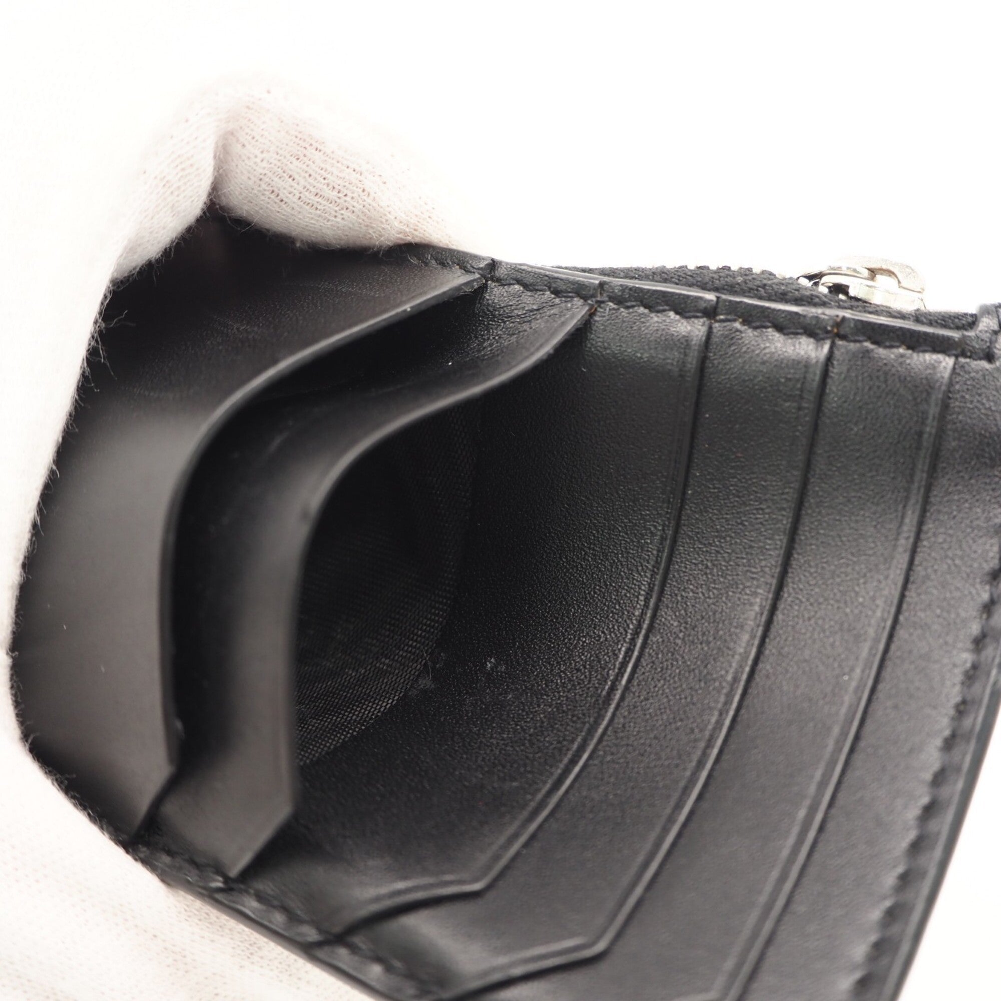 Yves Saint Laurent Black Leather Coin Purse/Coin Case (Pre-Owned)