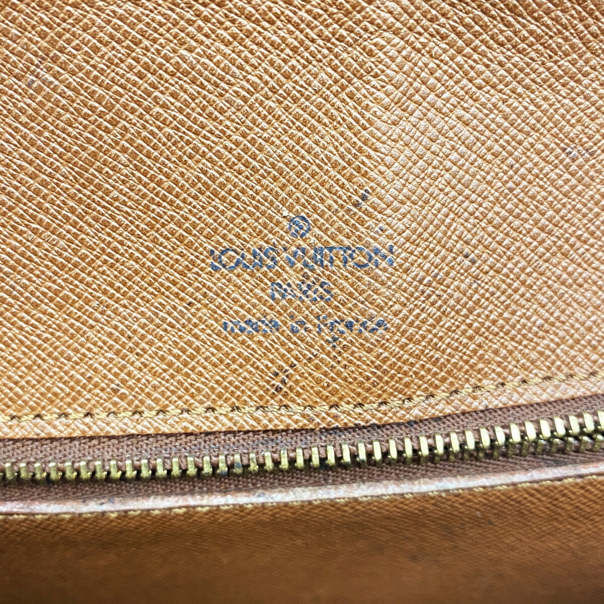 Louis Vuitton Brown Shoulder Bag (Pre-Owned)