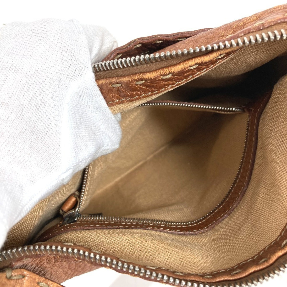 Fendi Selleria Brown Leather Pochette Shoulder Bag (Pre-Owned)