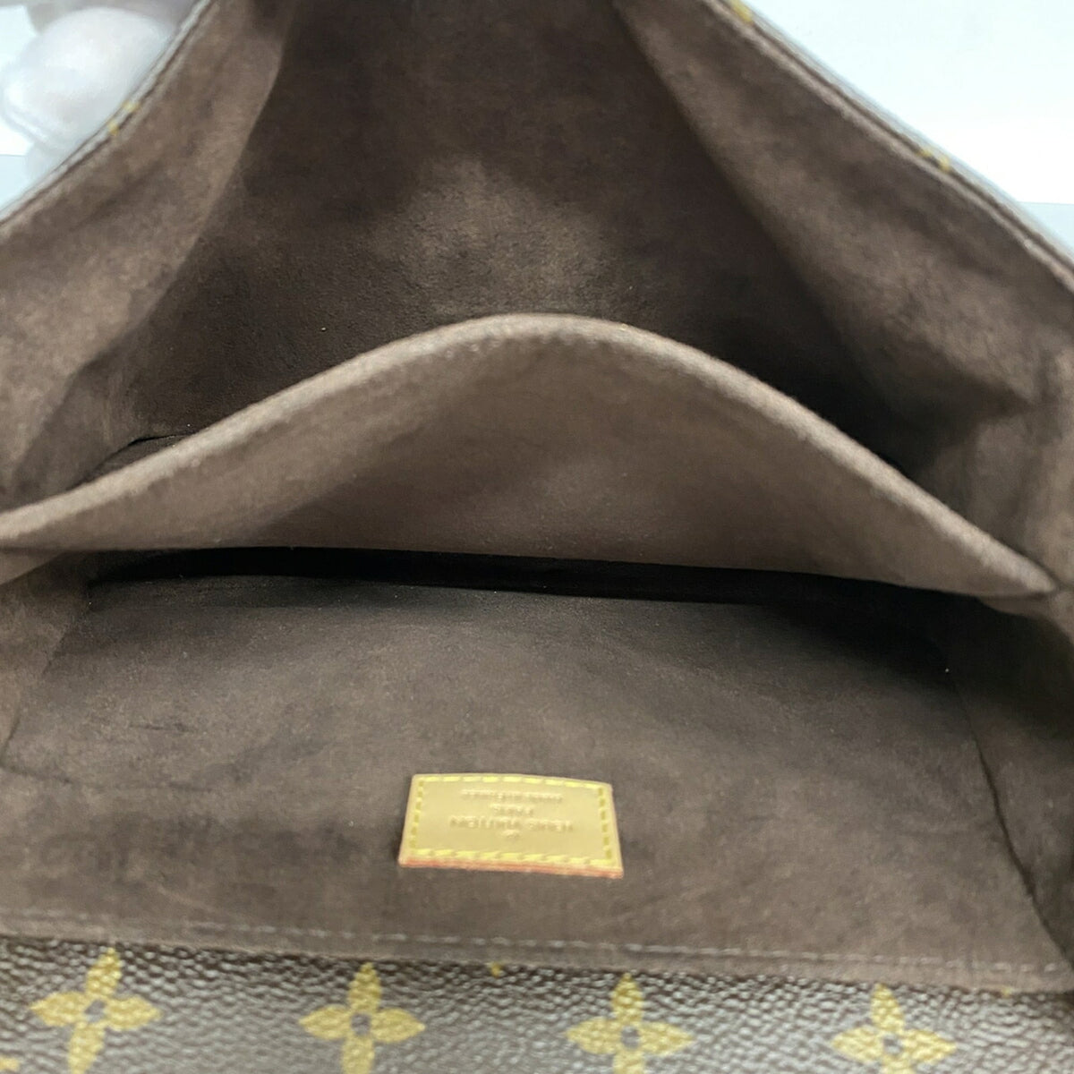 Louis Vuitton Brown Handbag (Pre-Owned)