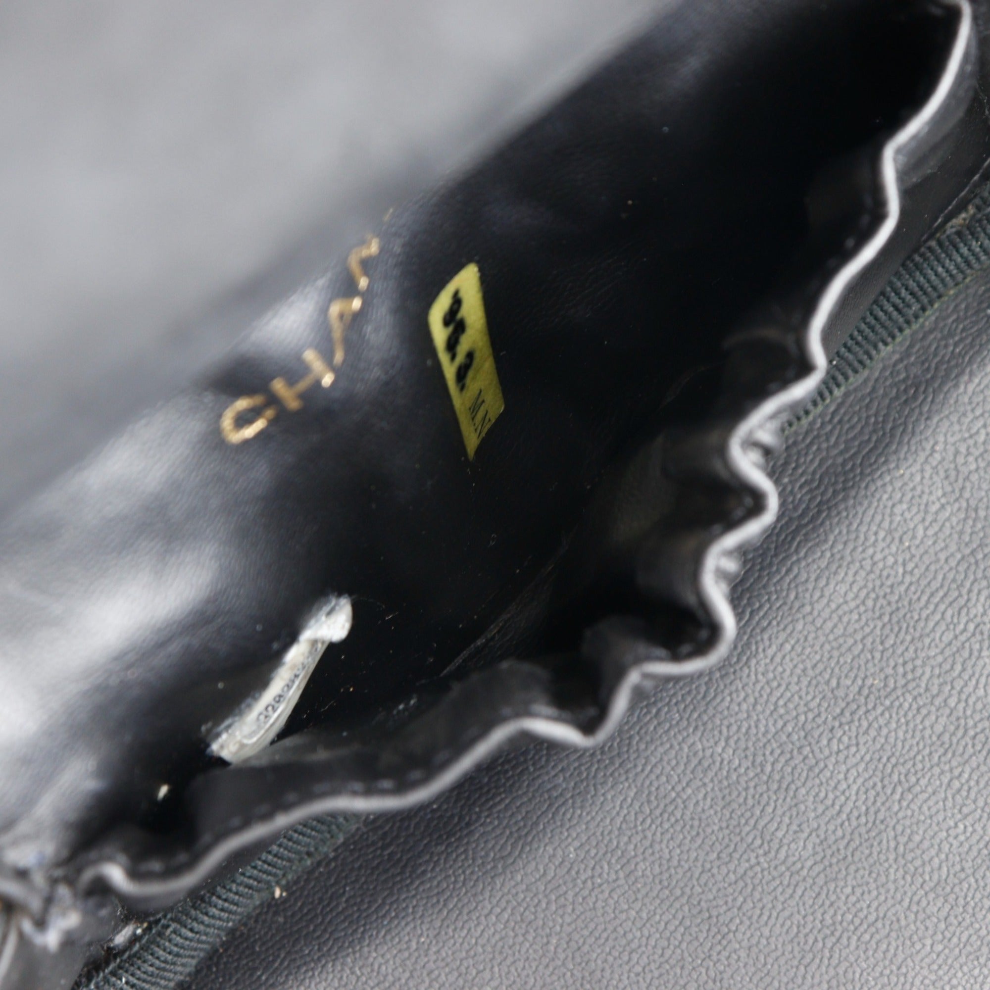Chanel Black Leather Pouch (Pre-Owned)