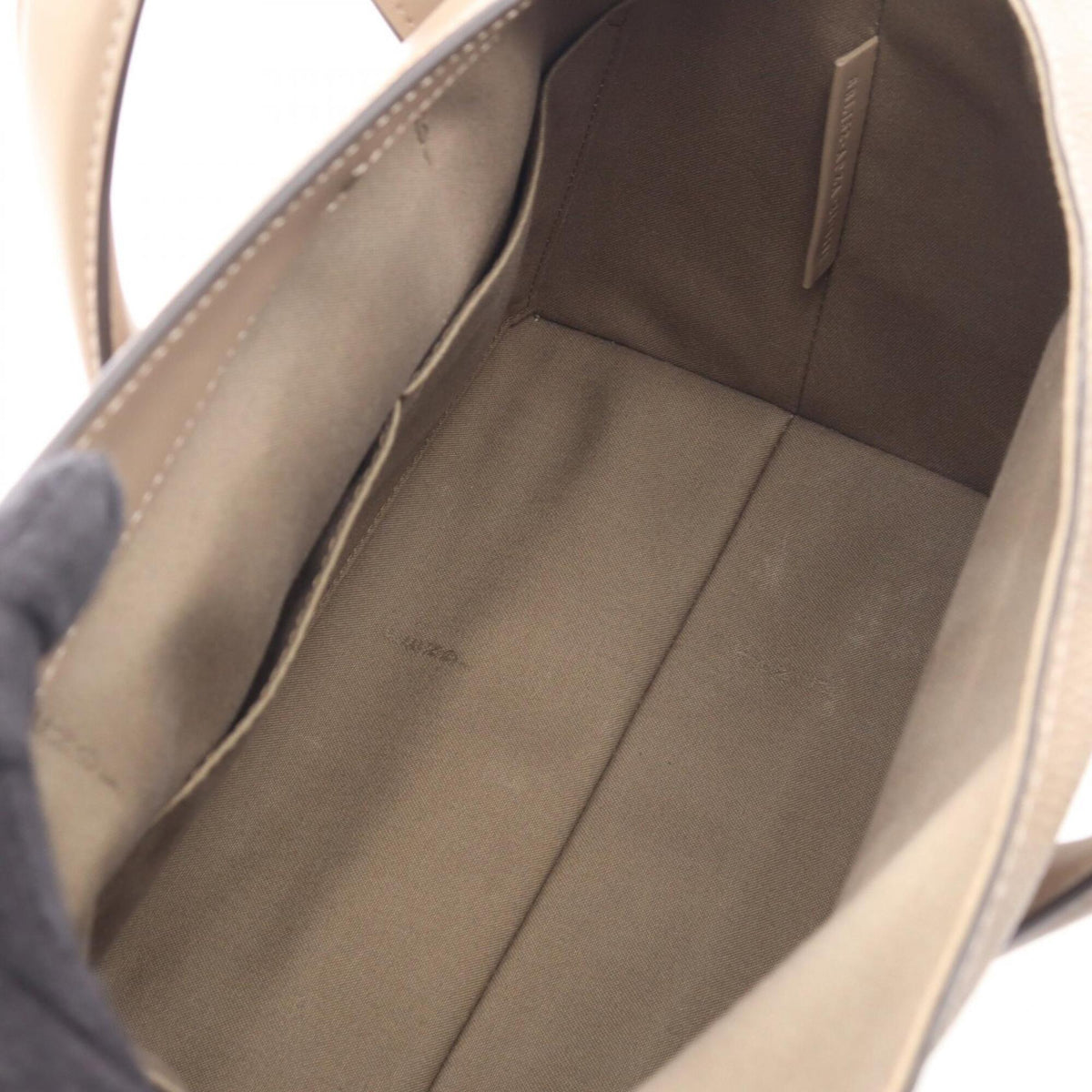 Fendi Beige Leather Handbag (Pre-Owned)