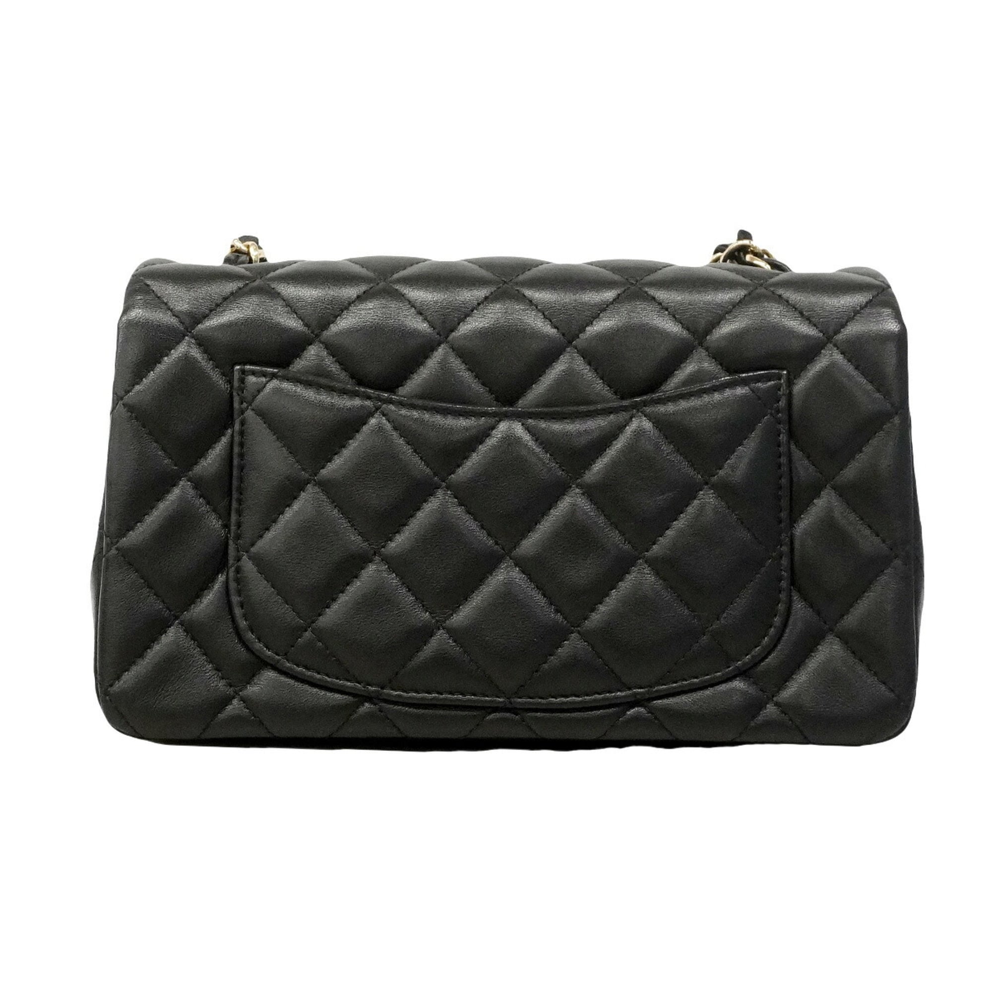 Chanel Black Leather Shoulder Bag (Pre-Owned)