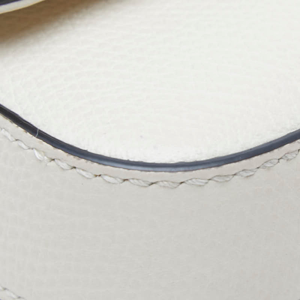 Valentino White Leather Pochette Shoulder Bag (Pre-Owned)