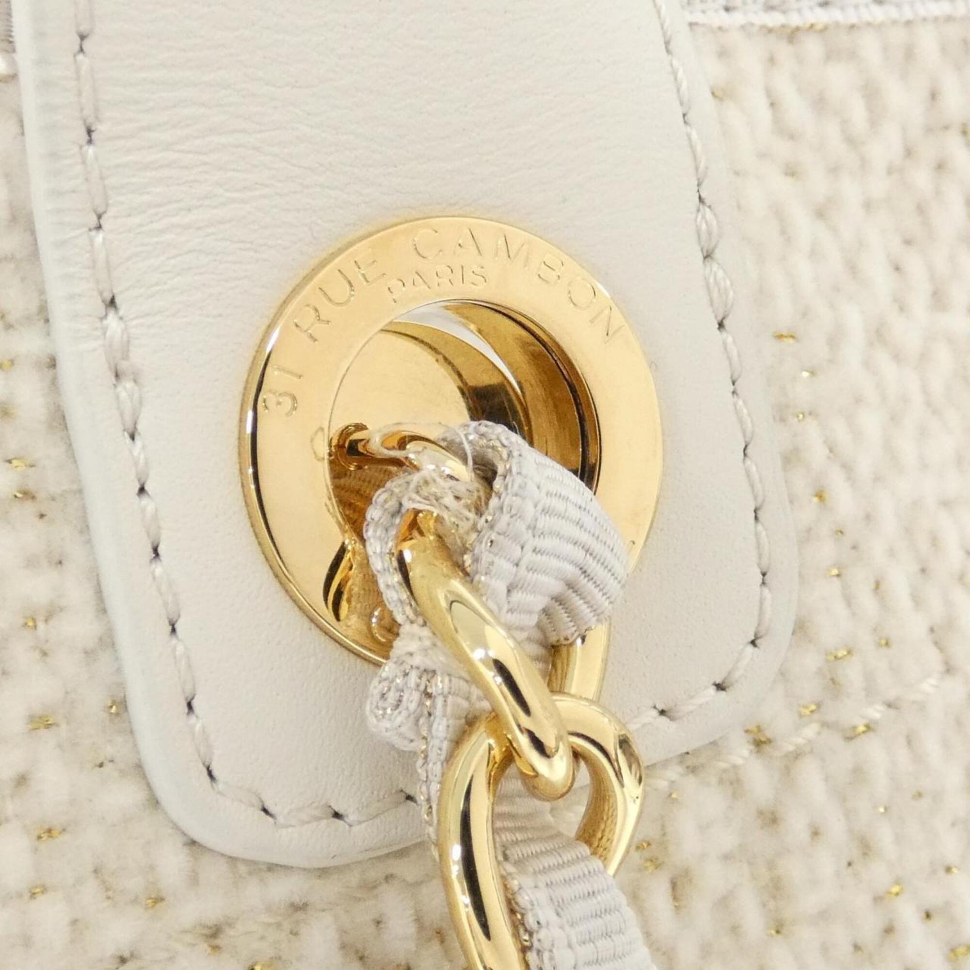 Chanel Gold White Tweed Handbag (Pre-Owned)
