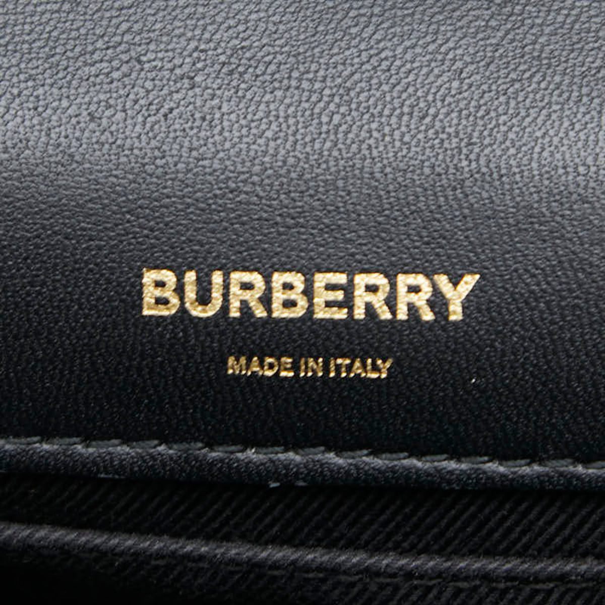 Burberry Black Leather Shoulder Bag (Pre-Owned)