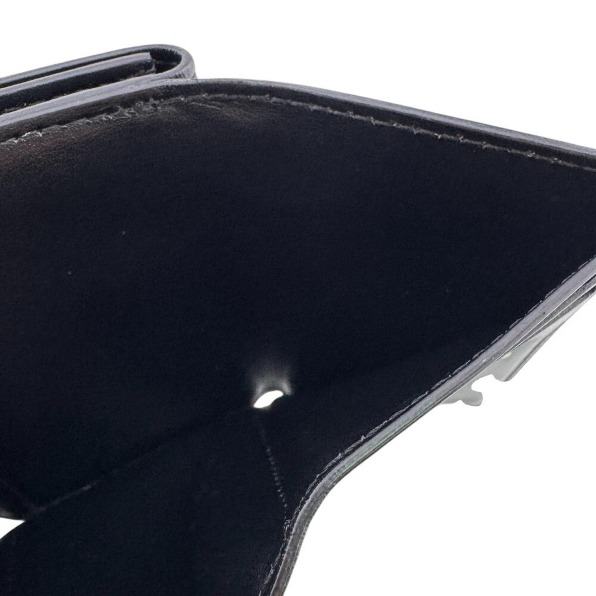 Burberry Black Leather Wallet (Tri-Fold) (Pre-Owned)