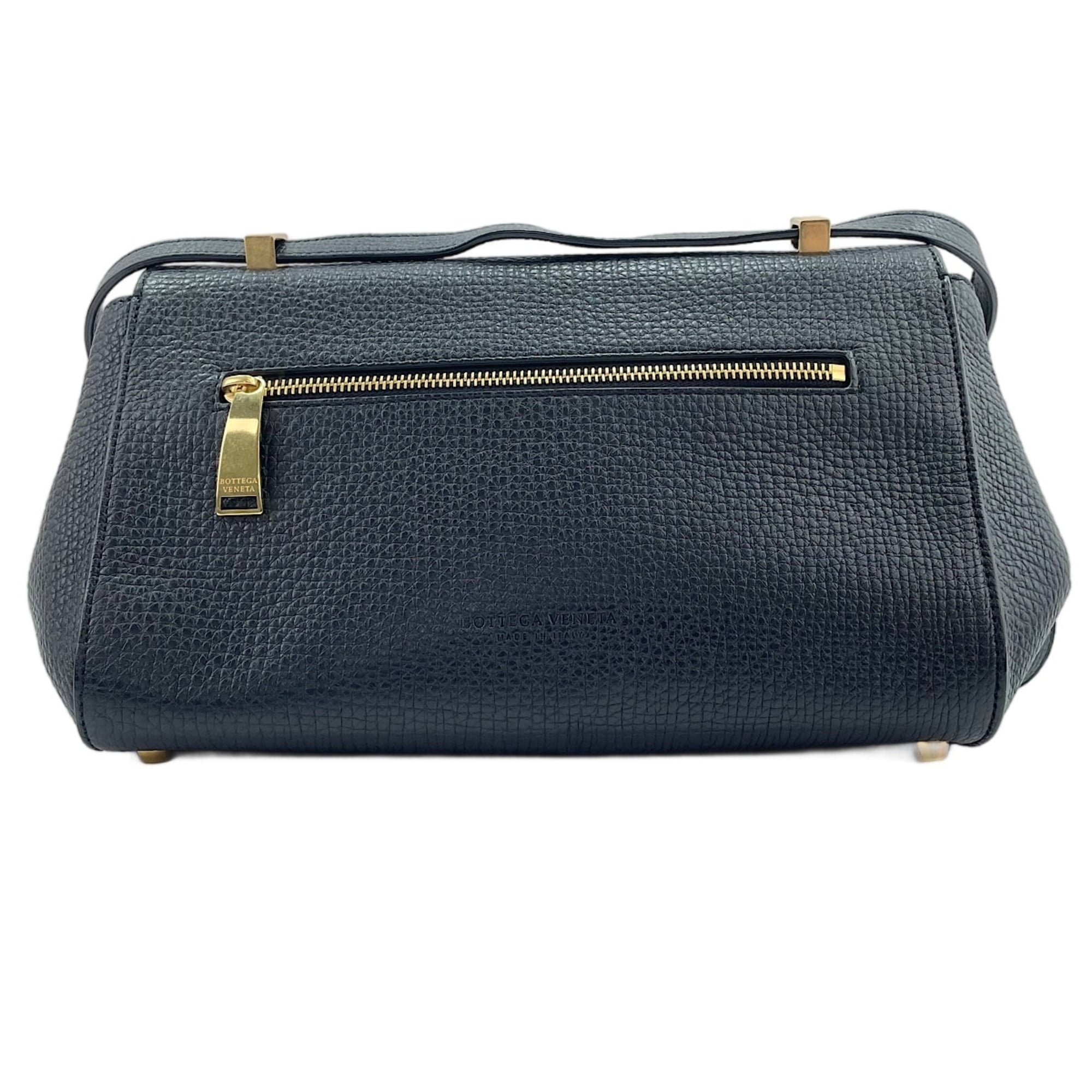 Bottega Veneta Black Shoulder Bag (Pre-Owned)