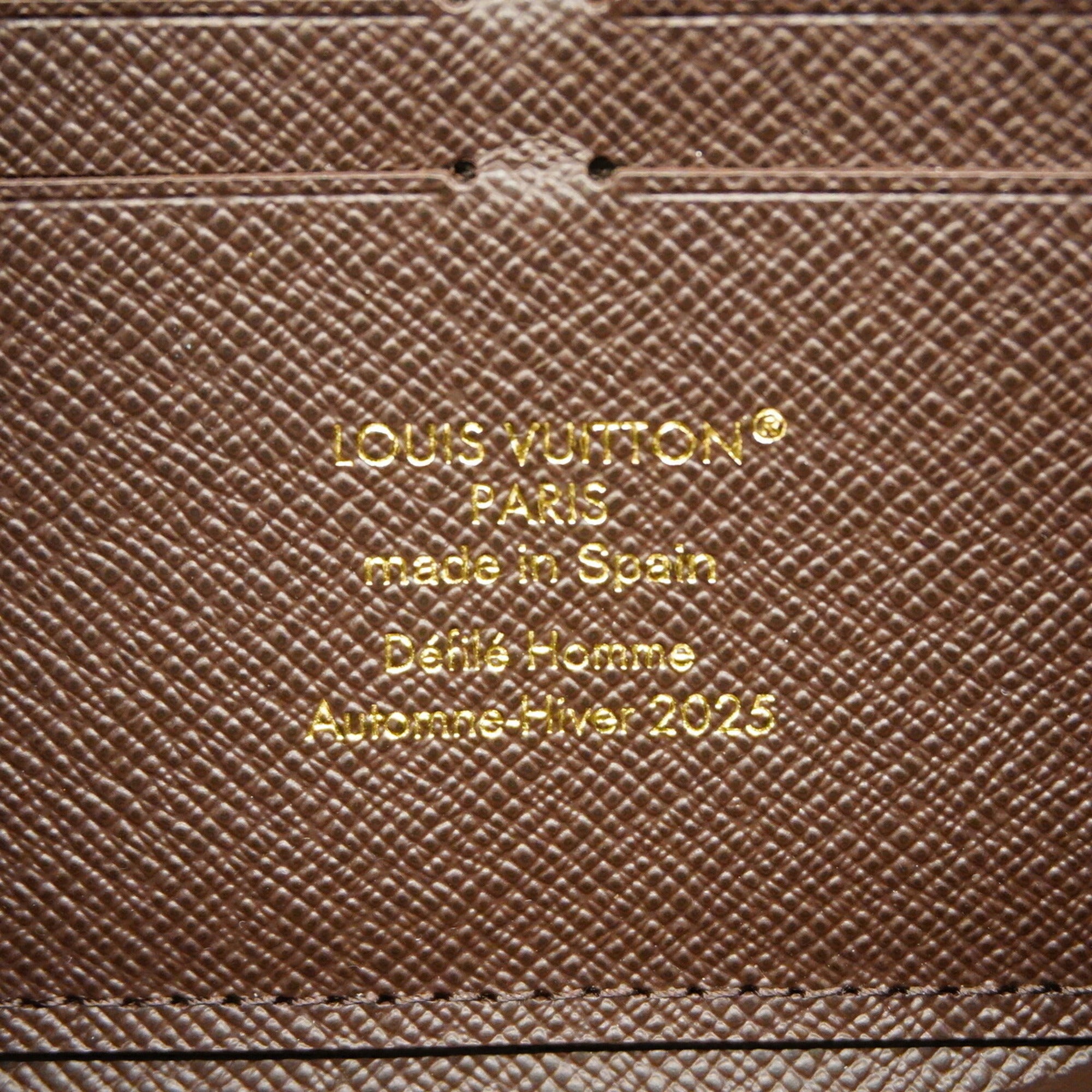 Louis Vuitton Brown Long Wallet (Bi-Fold) (Pre-Owned)