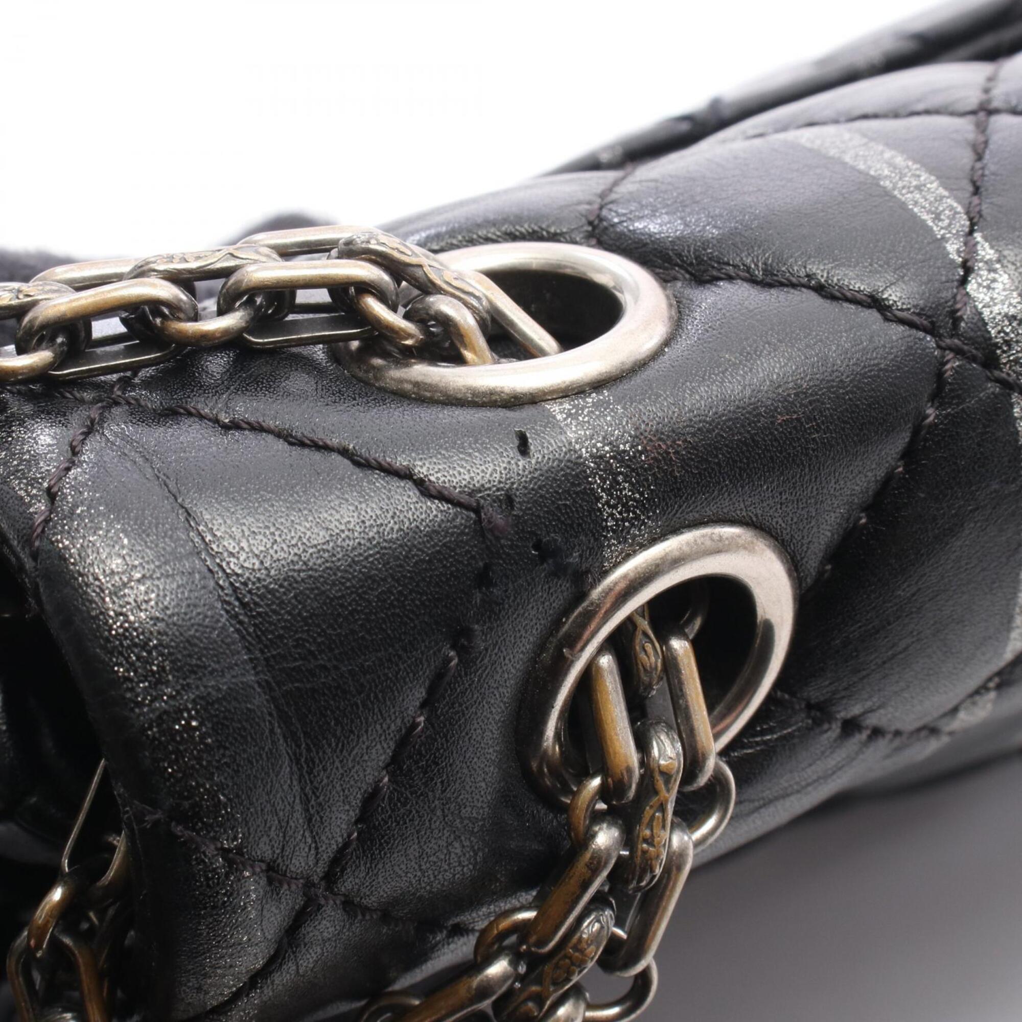 Chanel Black Leather Handbag Shoulder Bag (Pre-Owned)