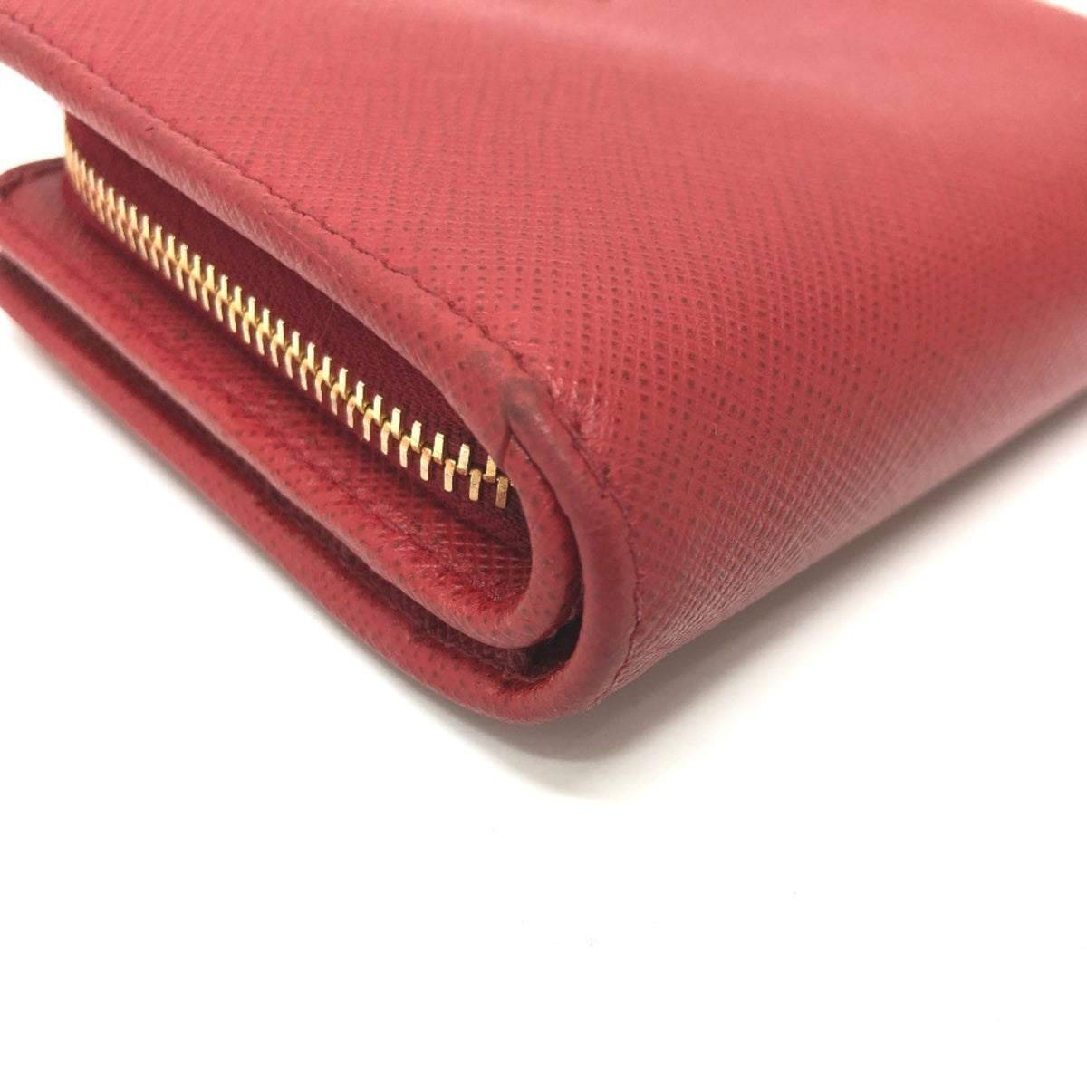Prada Red Color Saffiano Wallet (Bi-Fold) (Pre-Owned)