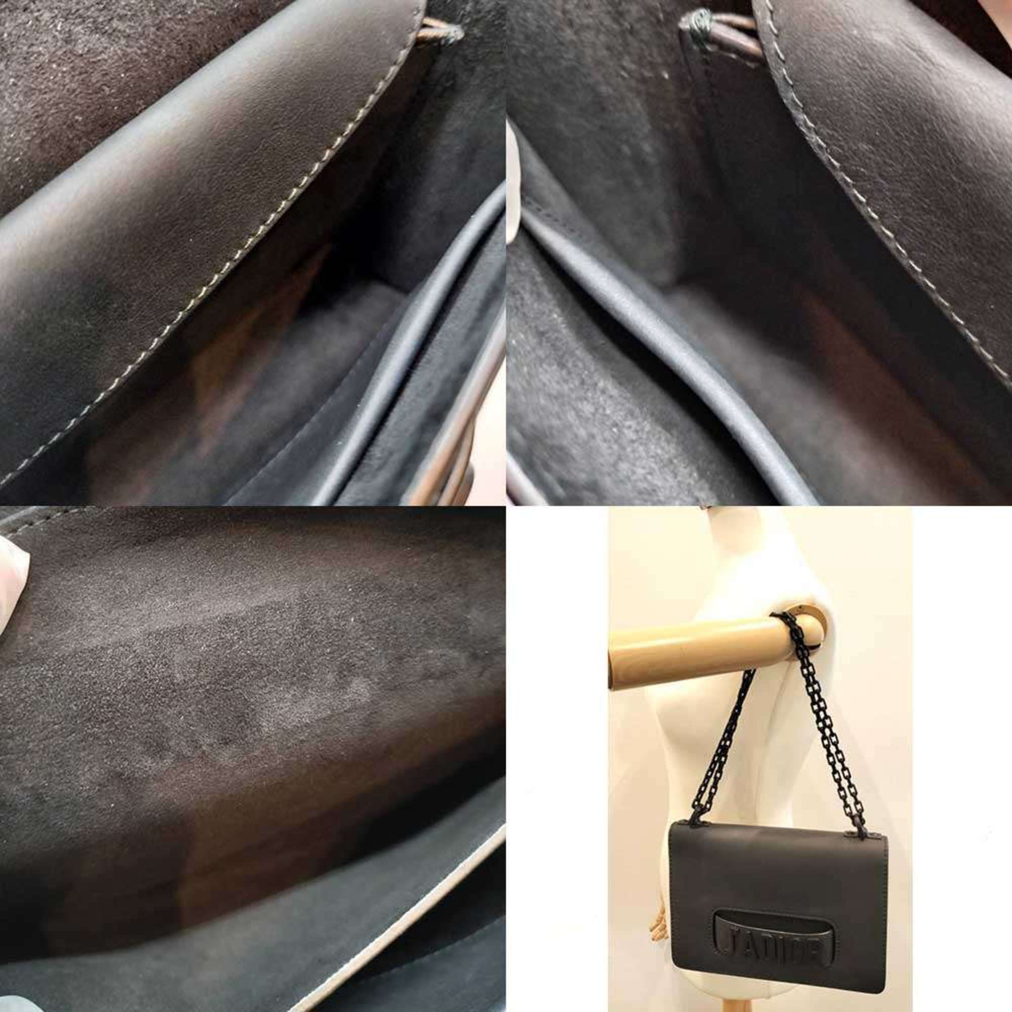 Christian Dior Black Leather Shoulder Bag (Pre-Owned)