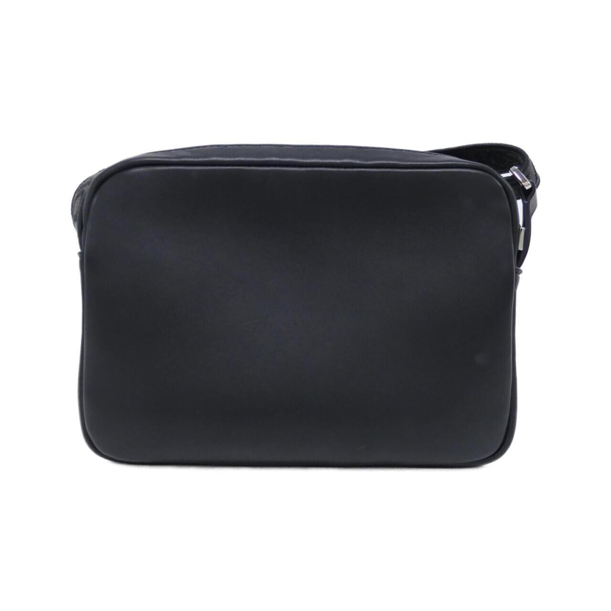 Loewe Black Leather Messenger Bag Shoulder Bag (Pre-Owned)