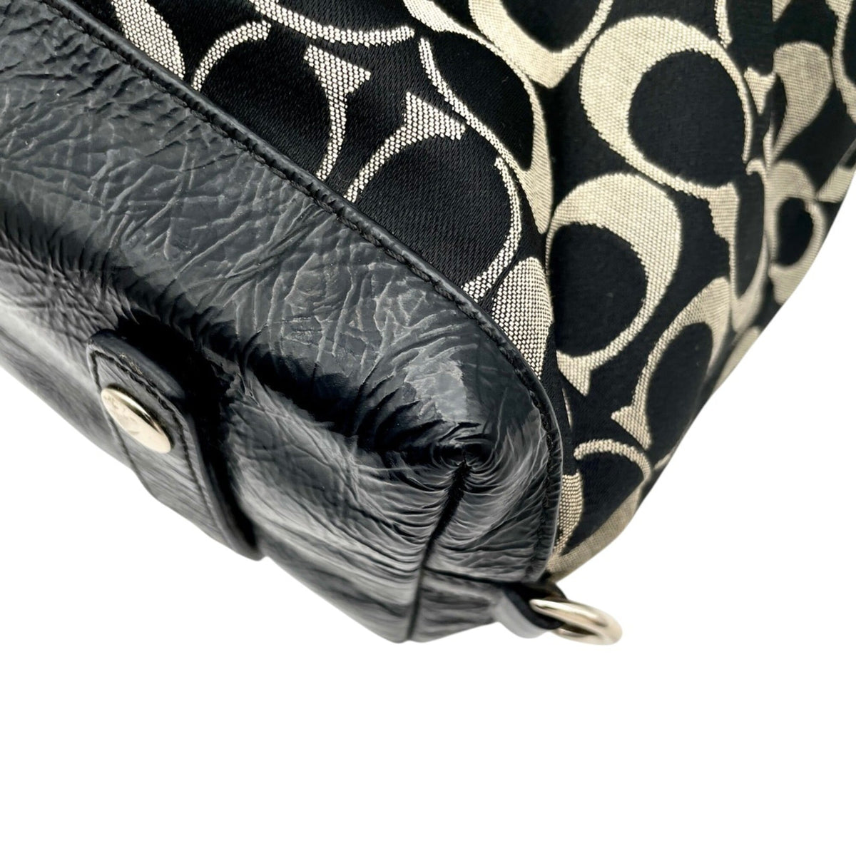 Coach Black Canvas Patent Leather Handbag Shoulder Bag (Pre-Owned)