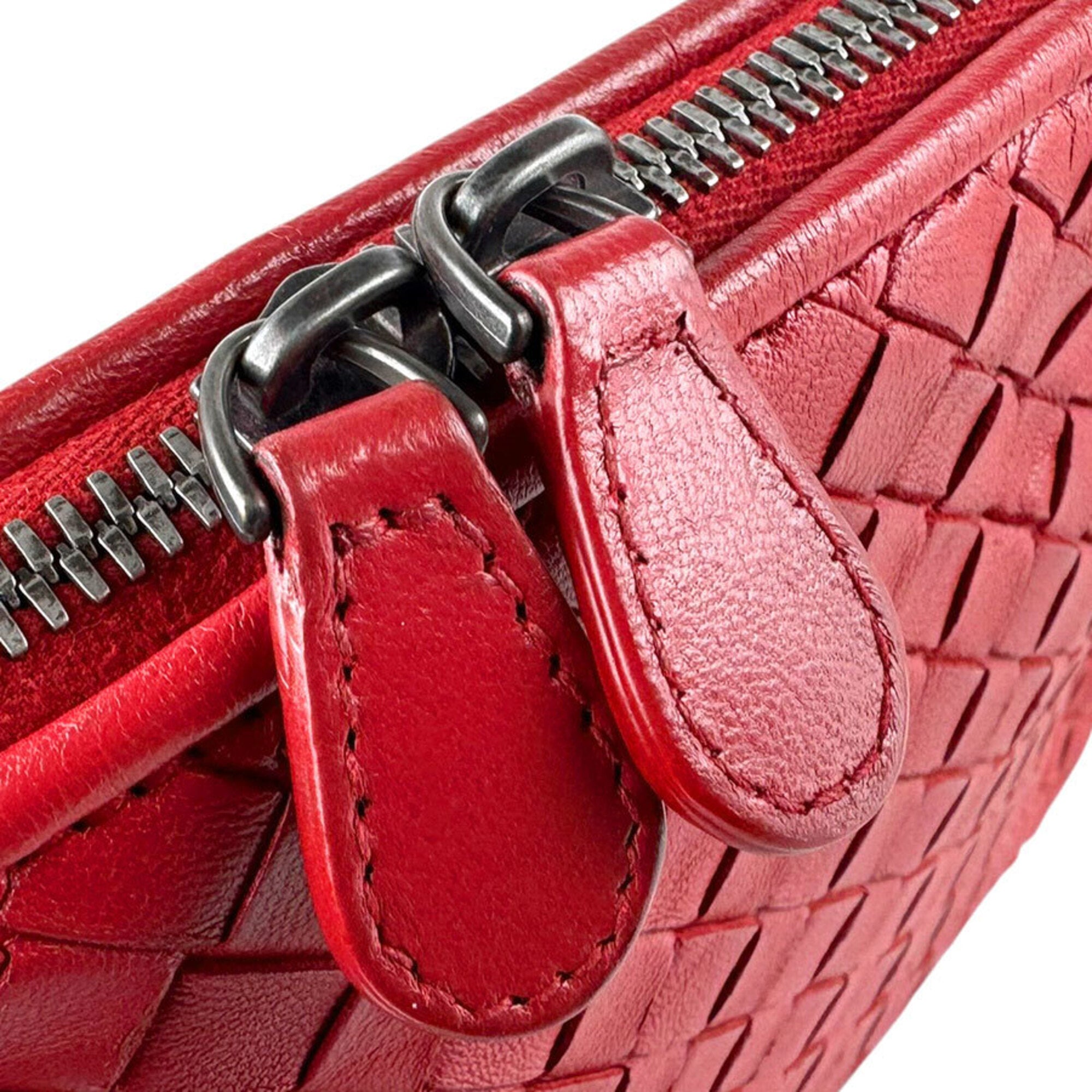 Bottega Veneta Dark Red Intrecciato Shoulder Bag (Pre-Owned)