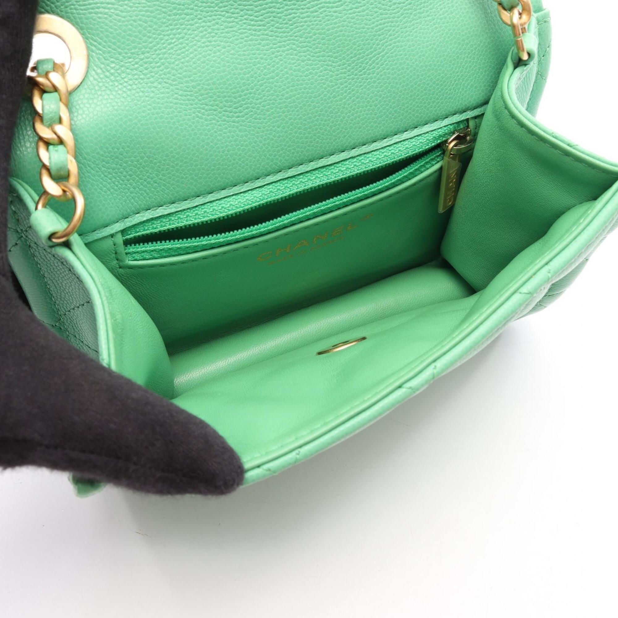 Chanel Green Grained Calfskin Handbag Shoulder Bag (Pre-Owned)