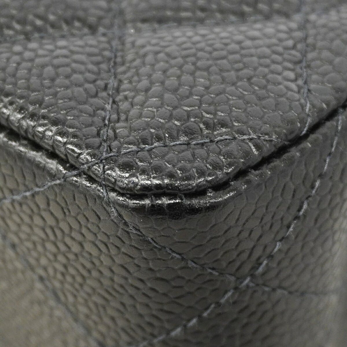 Chanel Black Grained Calfskin Shoulder Bag (Pre-Owned)