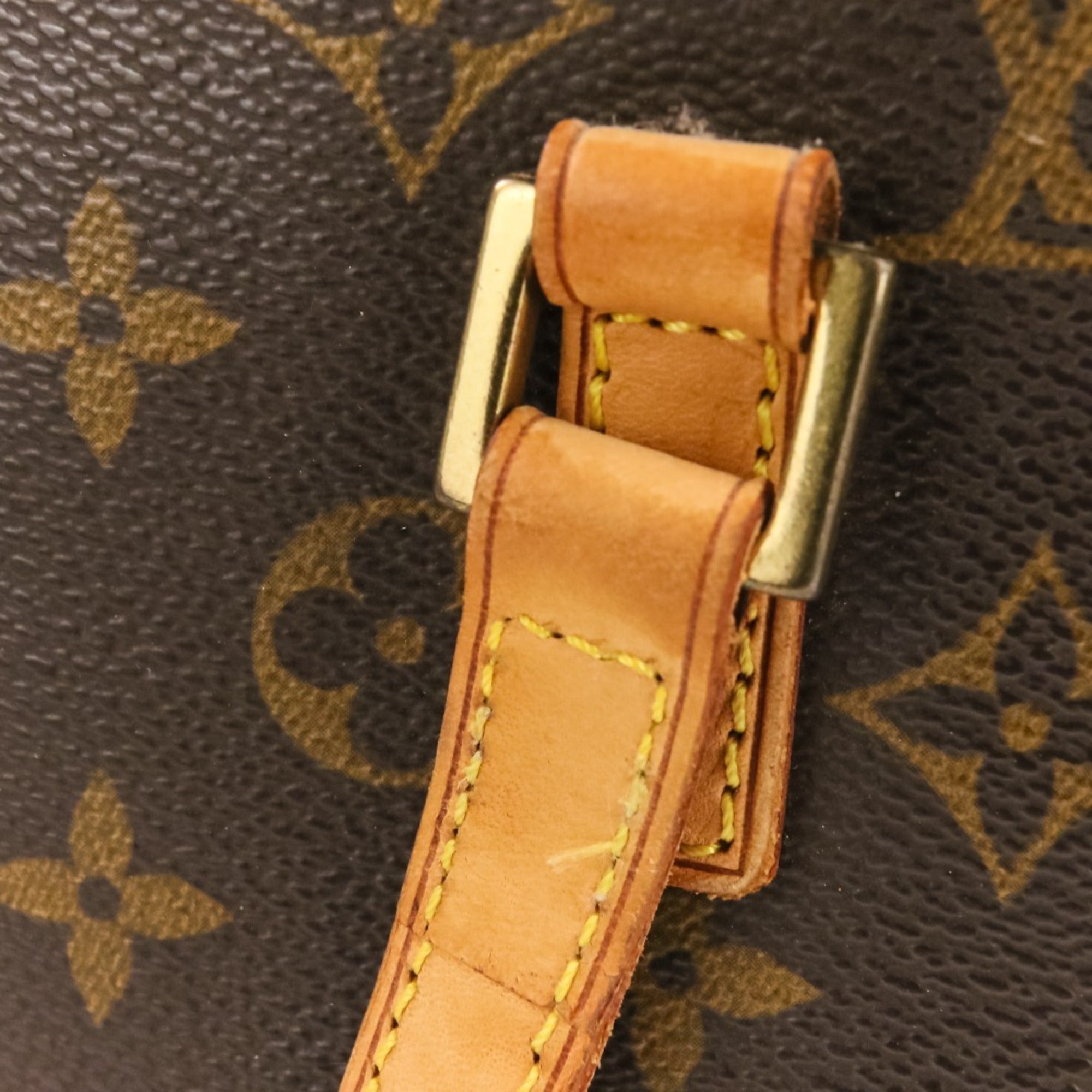 Louis Vuitton Brown Monogram Monogram Handbag (Pre-Owned)
