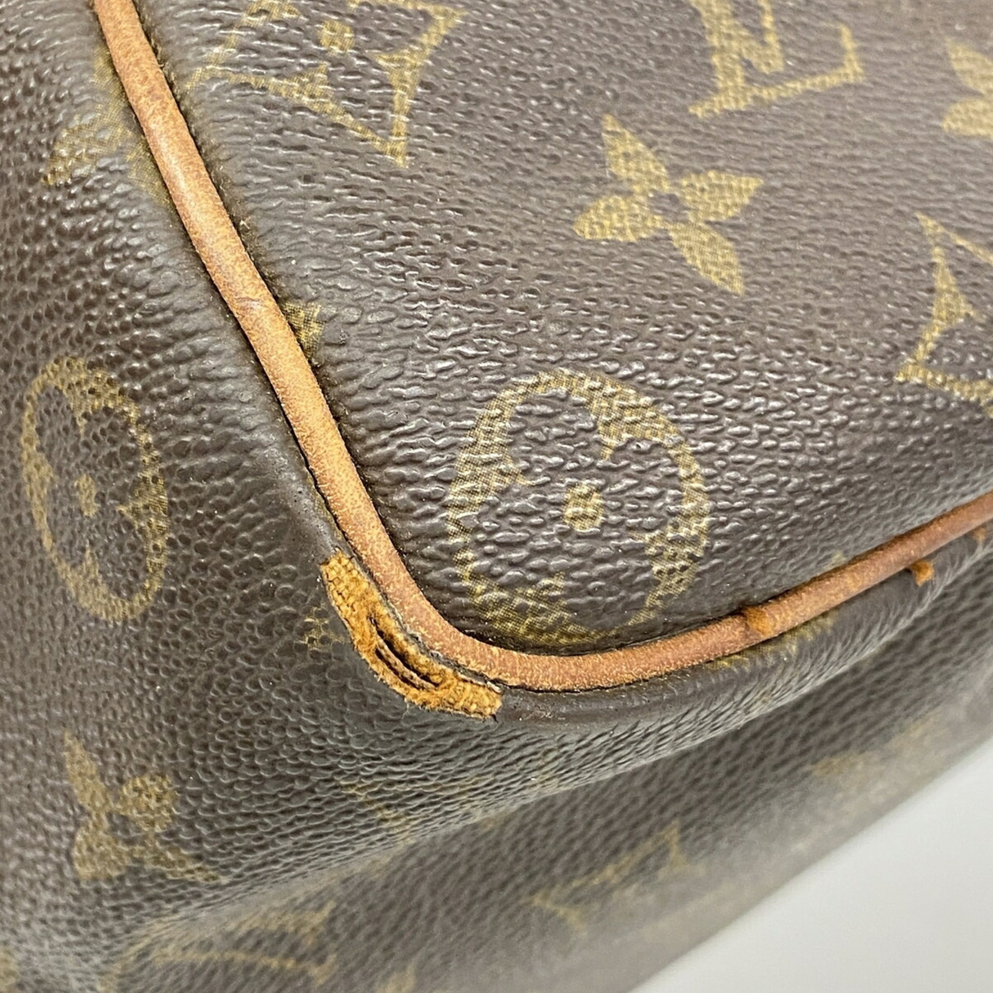 Louis Vuitton Brown Handbag (Pre-Owned)