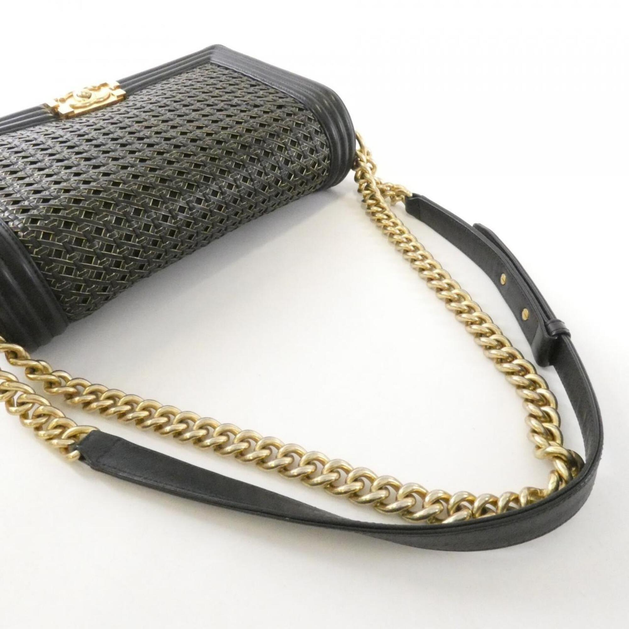 Chanel Black Leather Shoulder Bag (Pre-Owned)