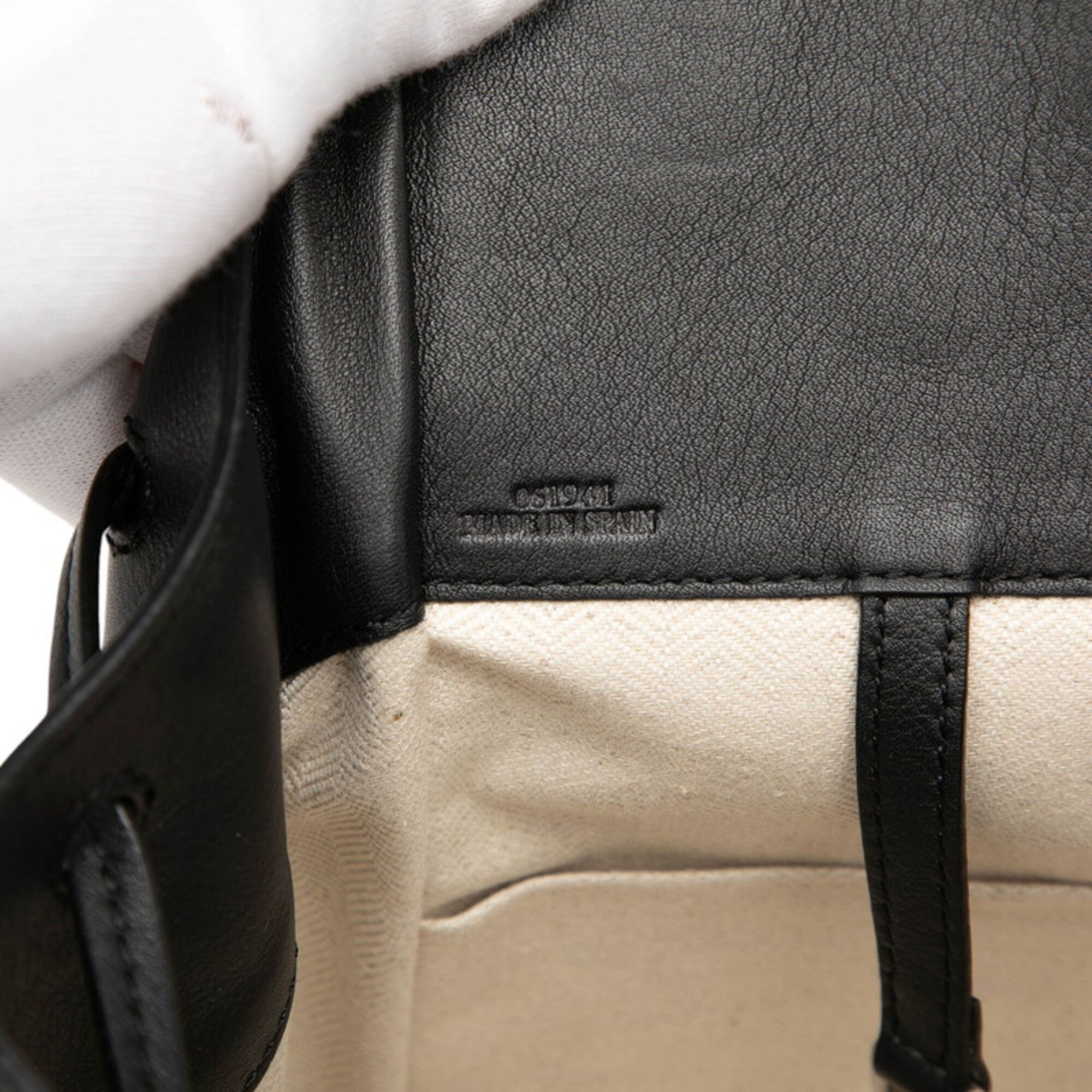 Loewe Hammock Black Leather Handbag Shoulder Bag (Pre-Owned)