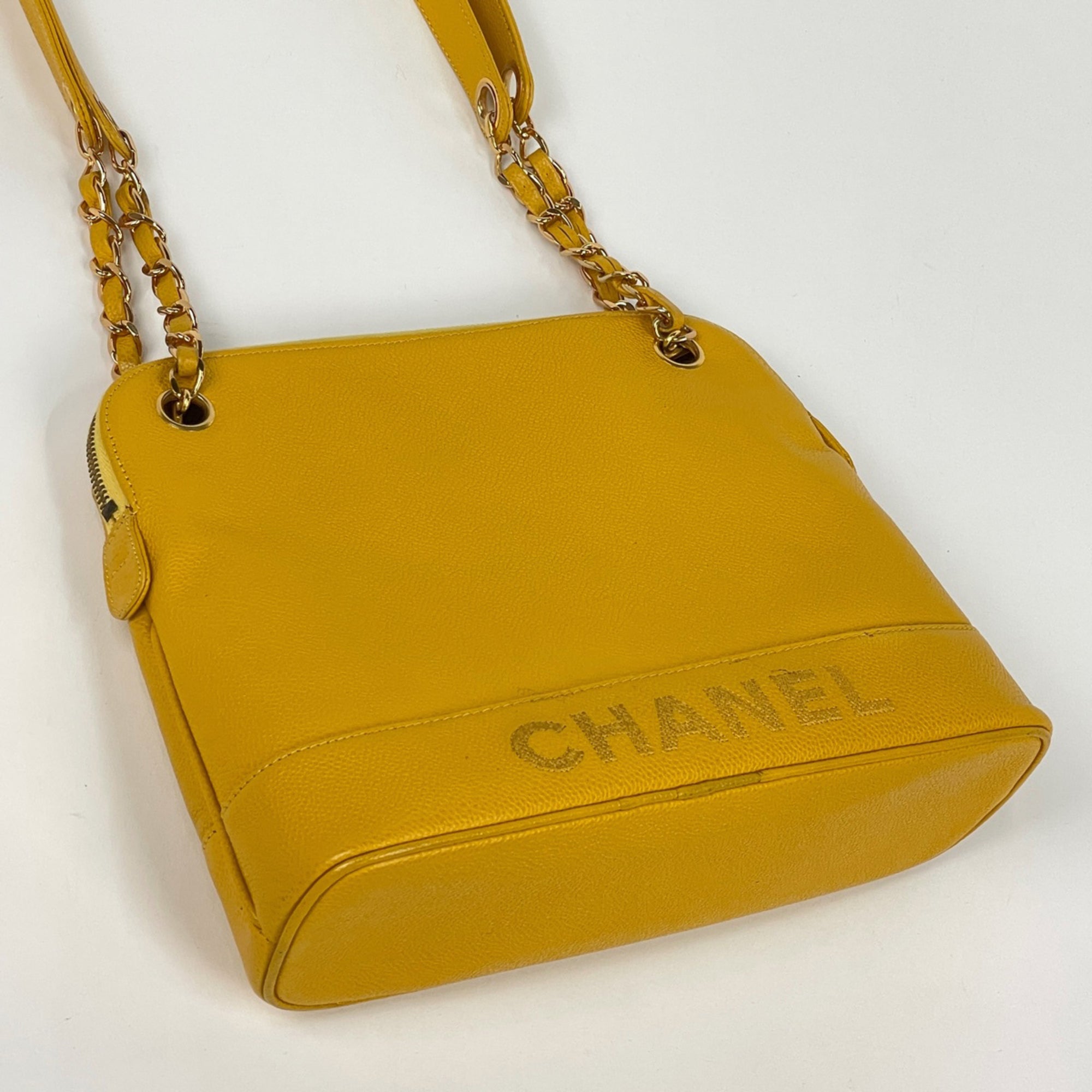 Chanel Yellow Grained Calfskin Shoulder Bag (Pre-Owned)