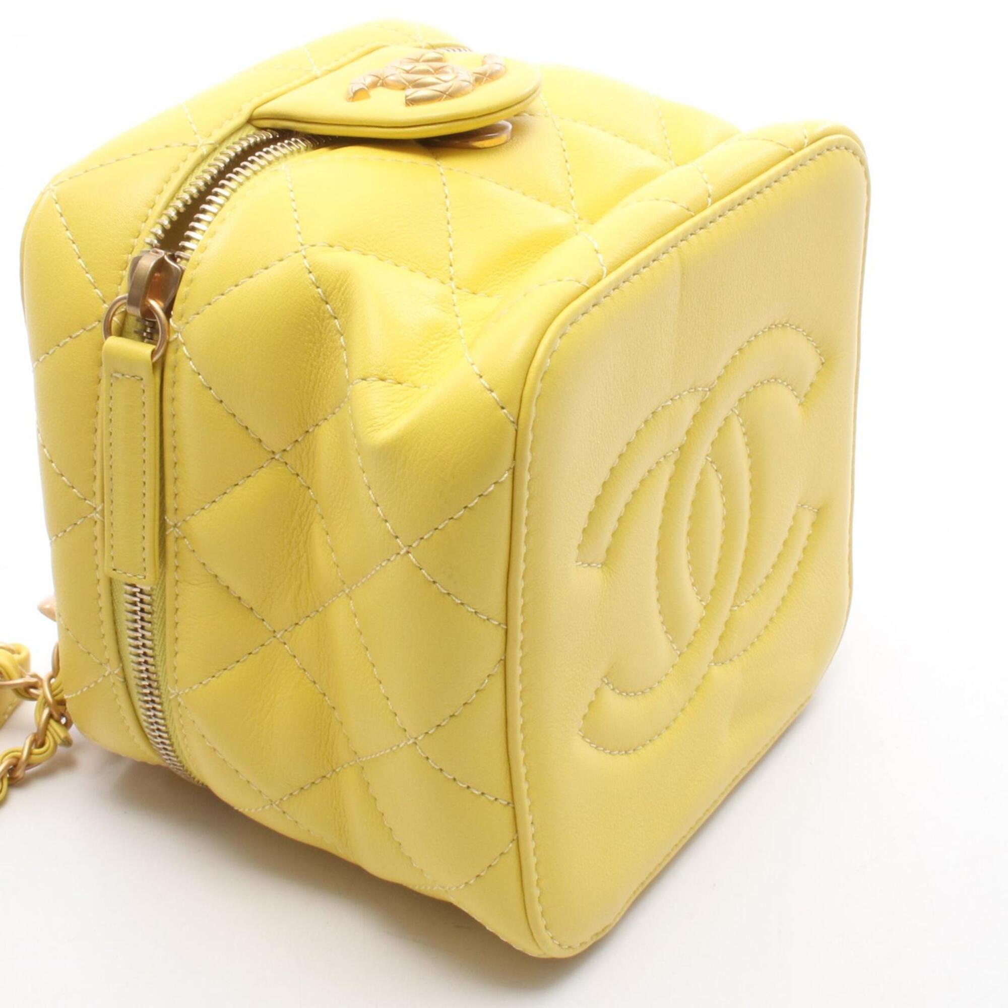 Chanel Yellow Leather Handbag Shoulder Bag (Pre-Owned)