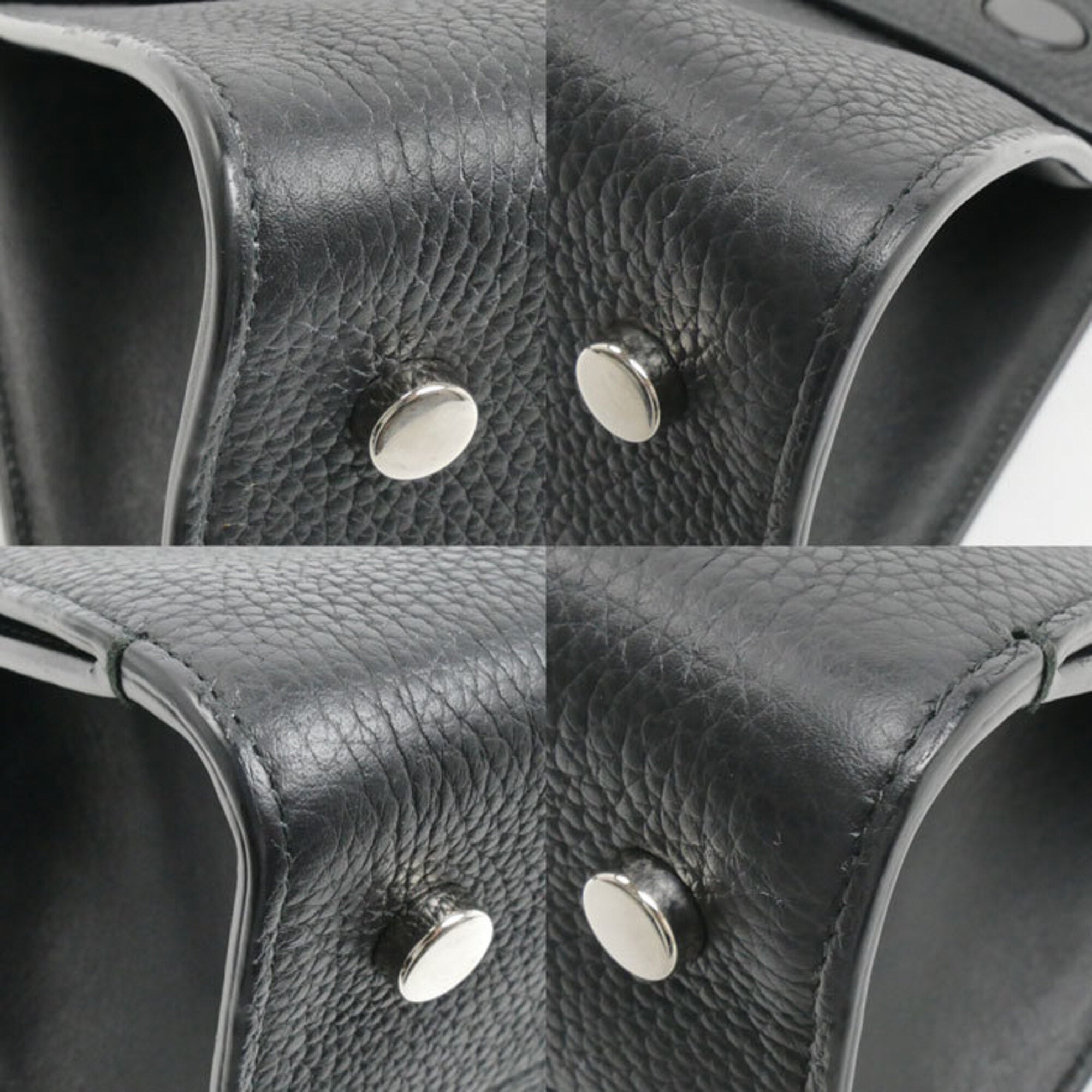 Christian Dior Black Leather Shoulder Bag (Pre-Owned)