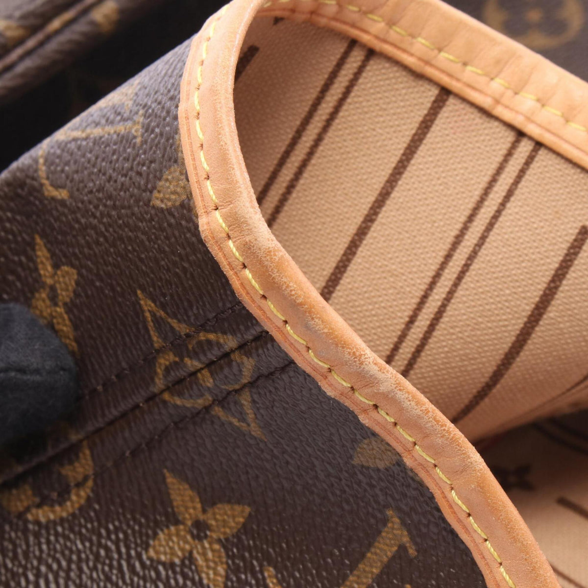 Louis Vuitton Brown Coated Canvas Monogram Leather Handbag Tote Bag (Pre-Owned)