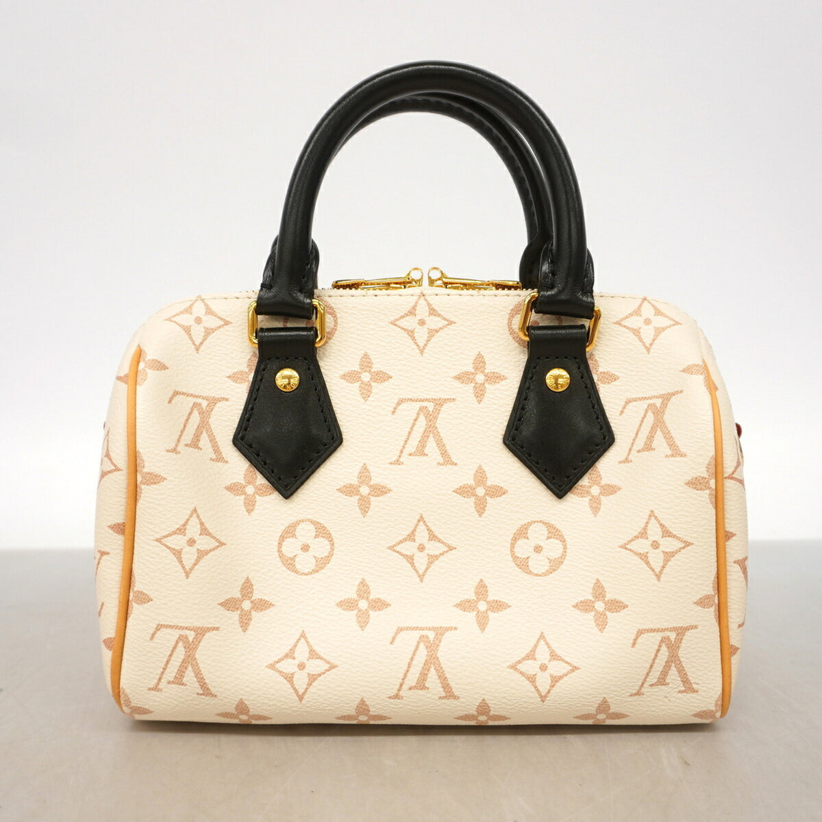 Louis Vuitton White Handbag (Pre-Owned)