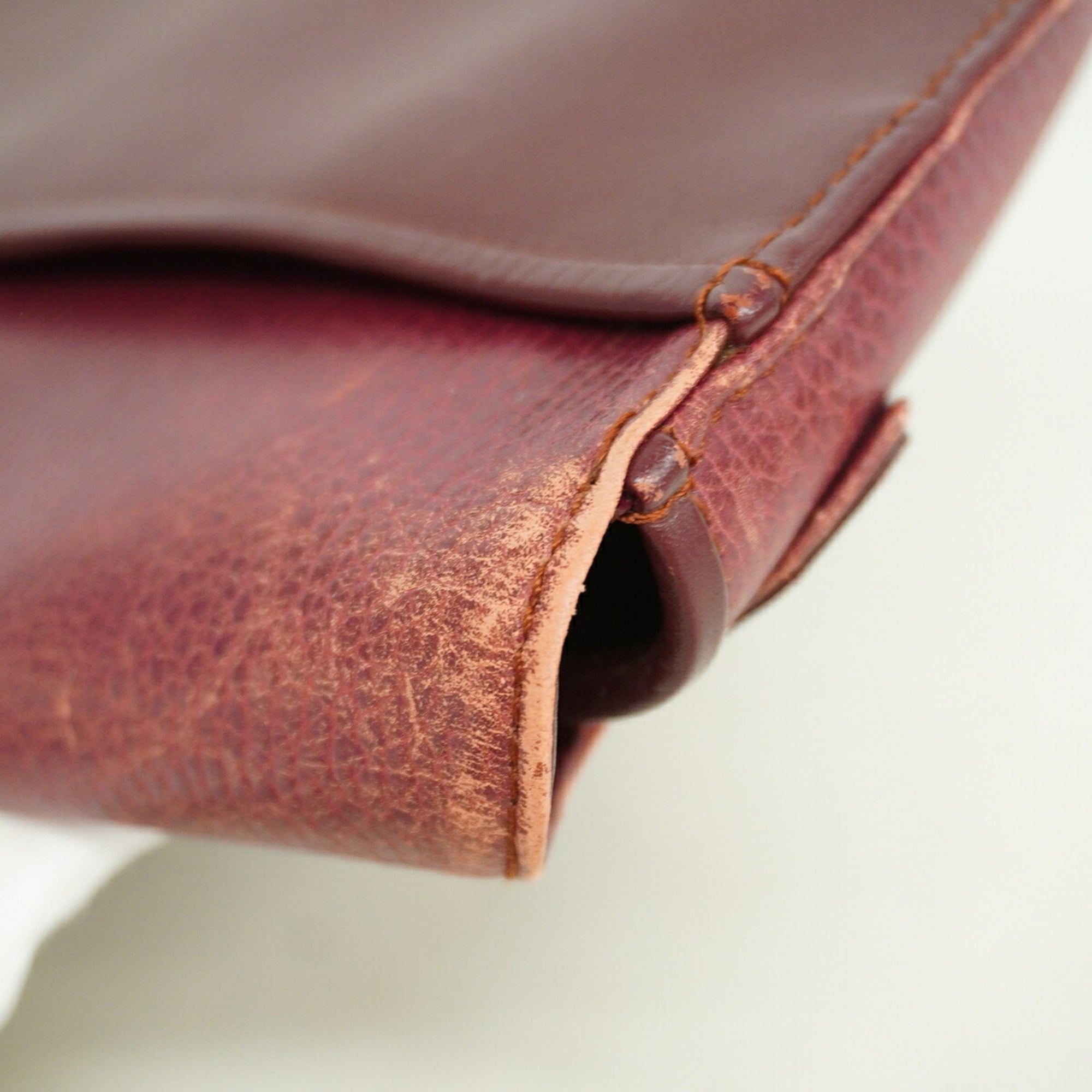 Cartier Bordeaux Leather Clutch Bag (Pre-Owned)