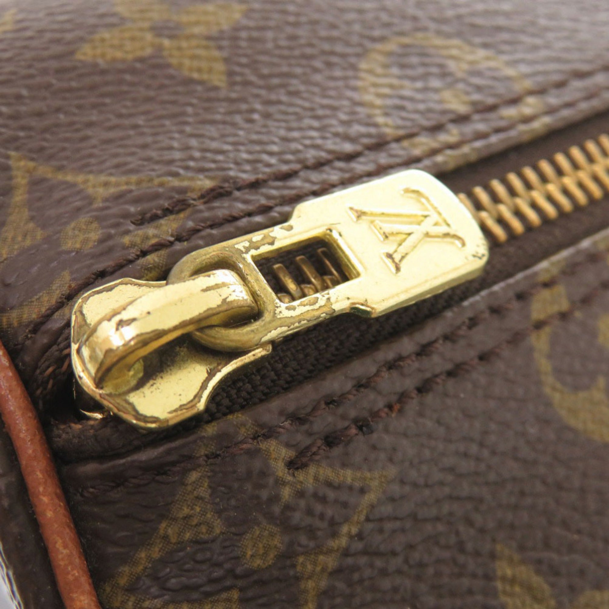 Louis Vuitton Brown Monogram Monogram Handbag (Pre-Owned)
