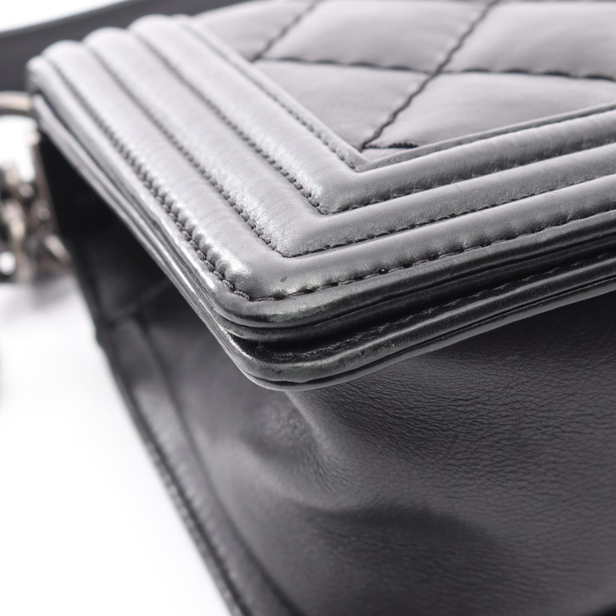 Chanel Black Leather Handbag Shoulder Bag (Pre-Owned)