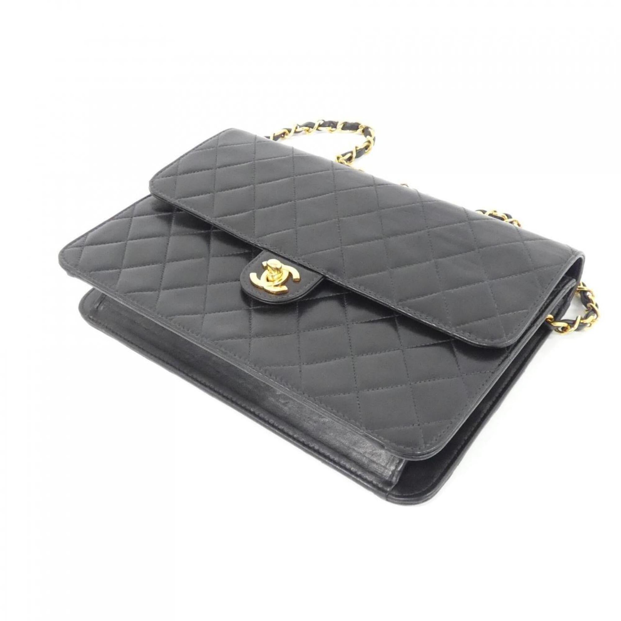 Chanel Black Shoulder Bag (Pre-Owned)